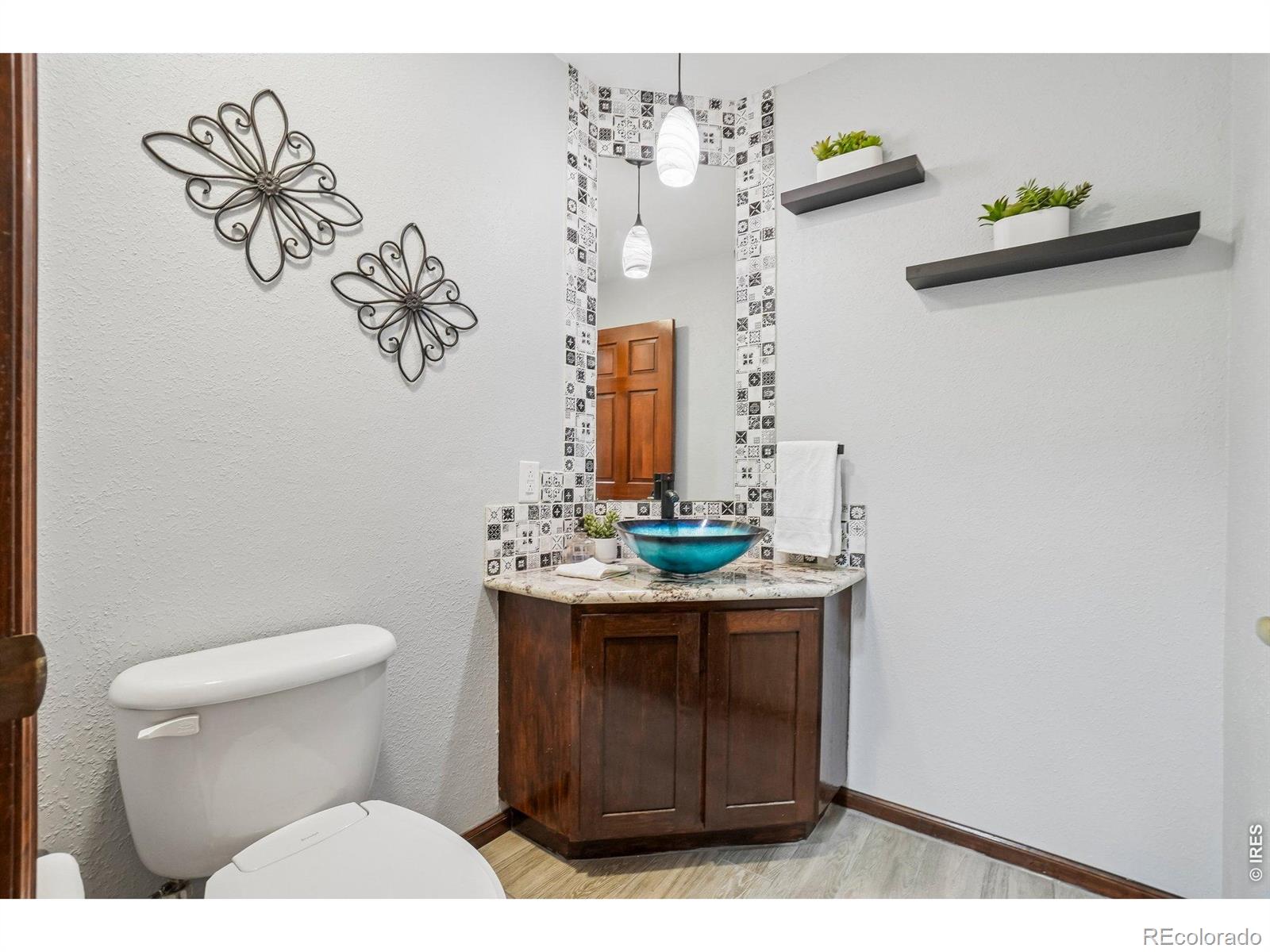 MLS Image #32 for 5314  castle pines court,fort collins, Colorado
