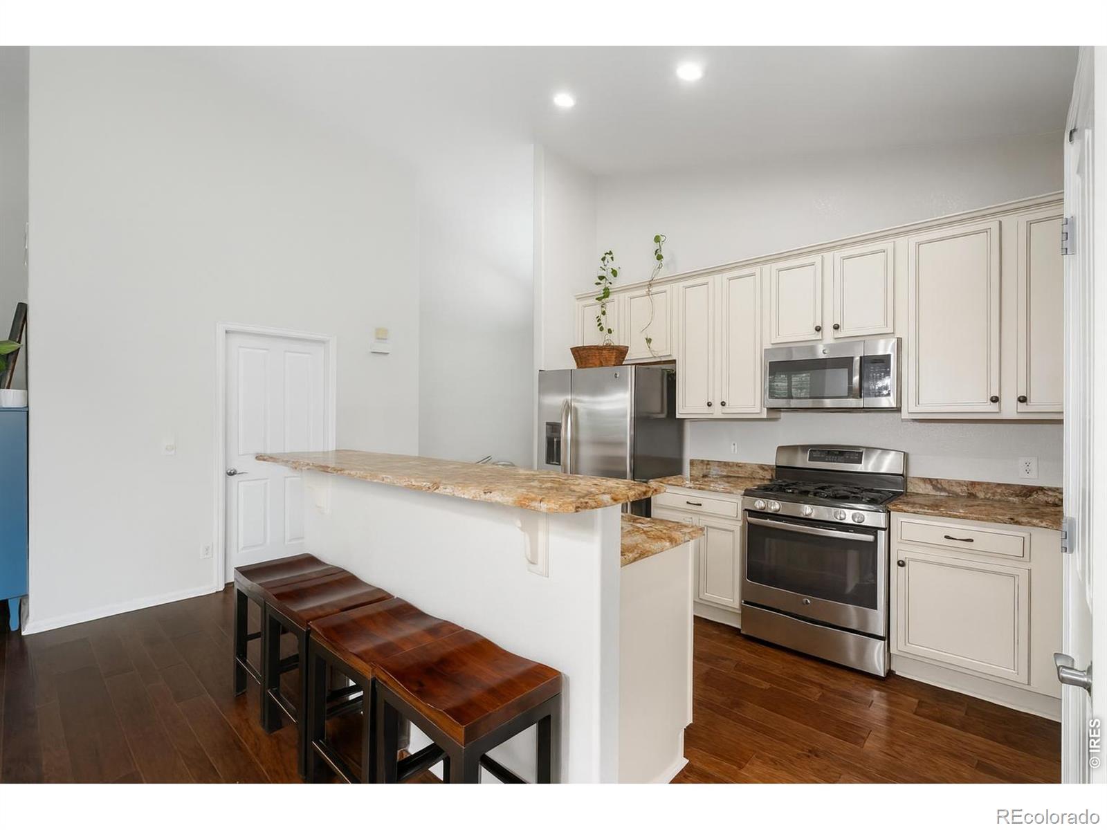 MLS Image #10 for 13284  elk mountain way,broomfield, Colorado