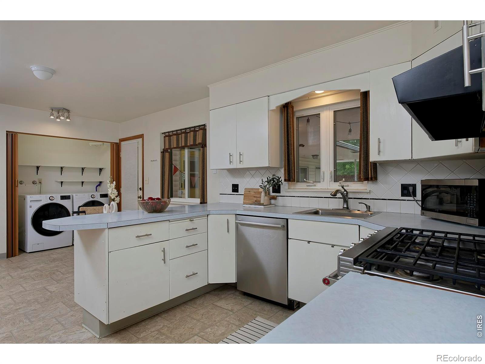 MLS Image #14 for 761  cherokee drive,fort collins, Colorado