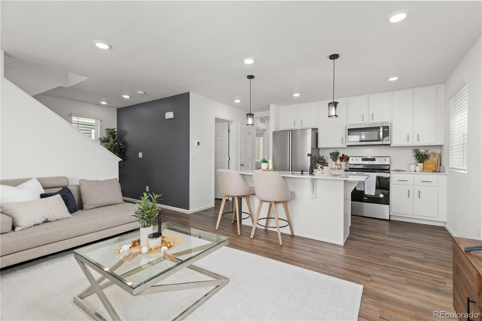 MLS Image #10 for 18260 e 51st place,denver, Colorado