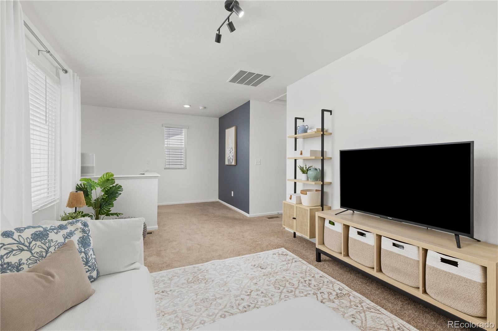 MLS Image #18 for 18260 e 51st place,denver, Colorado