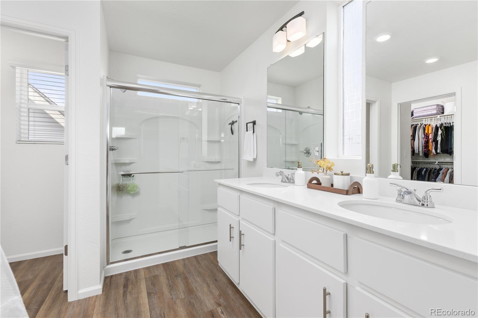 MLS Image #22 for 18260 e 51st place,denver, Colorado