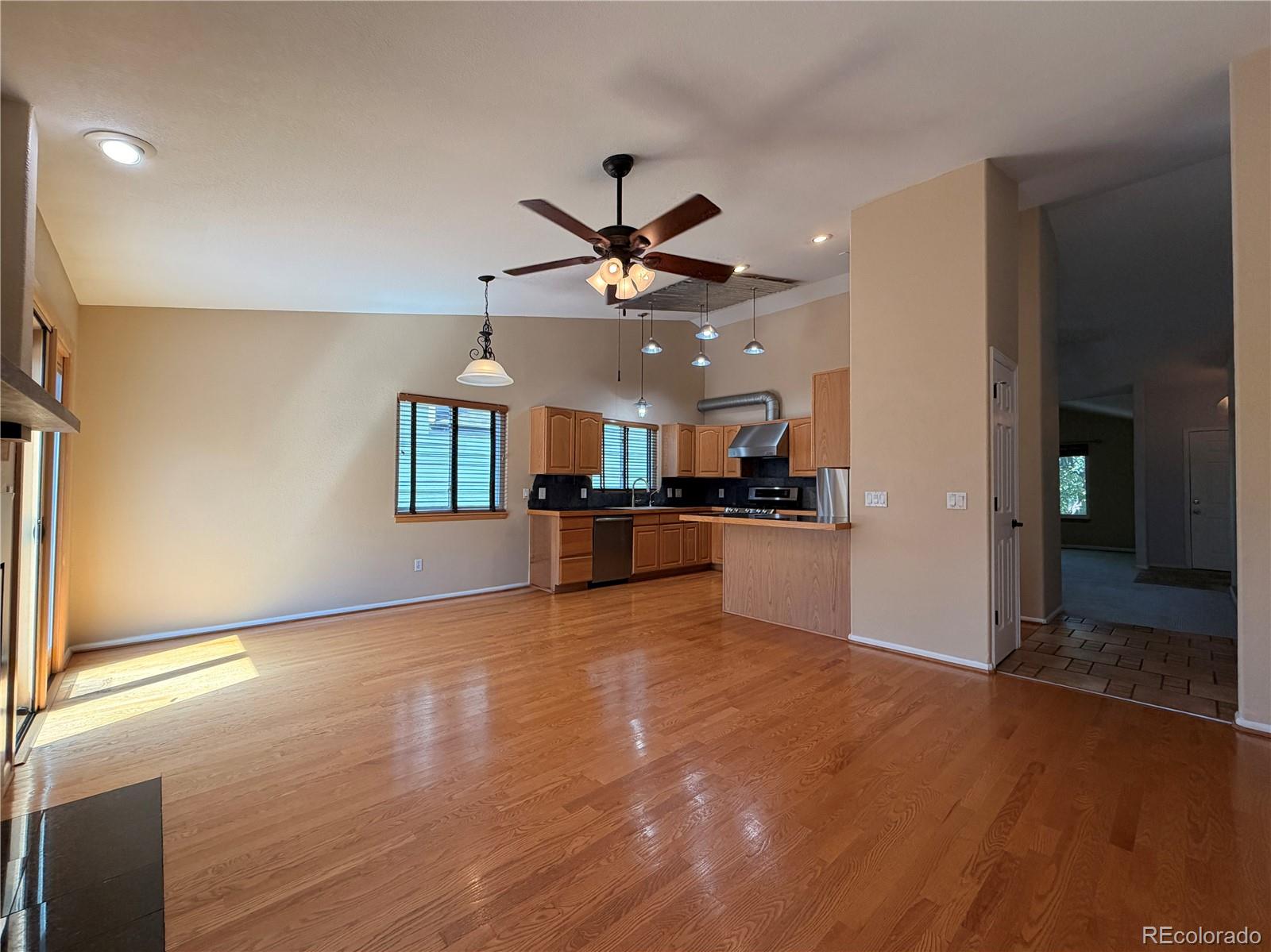 MLS Image #10 for 19206 e clear creek place,parker, Colorado