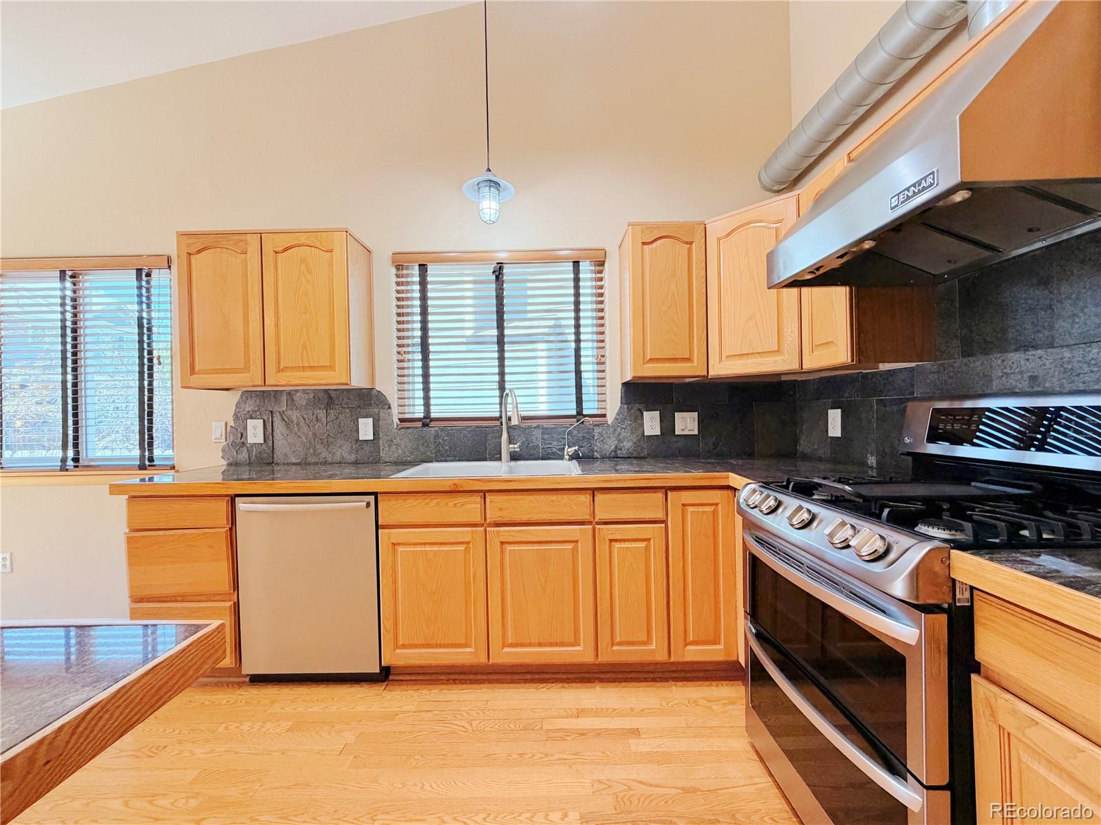 MLS Image #15 for 19206 e clear creek place,parker, Colorado
