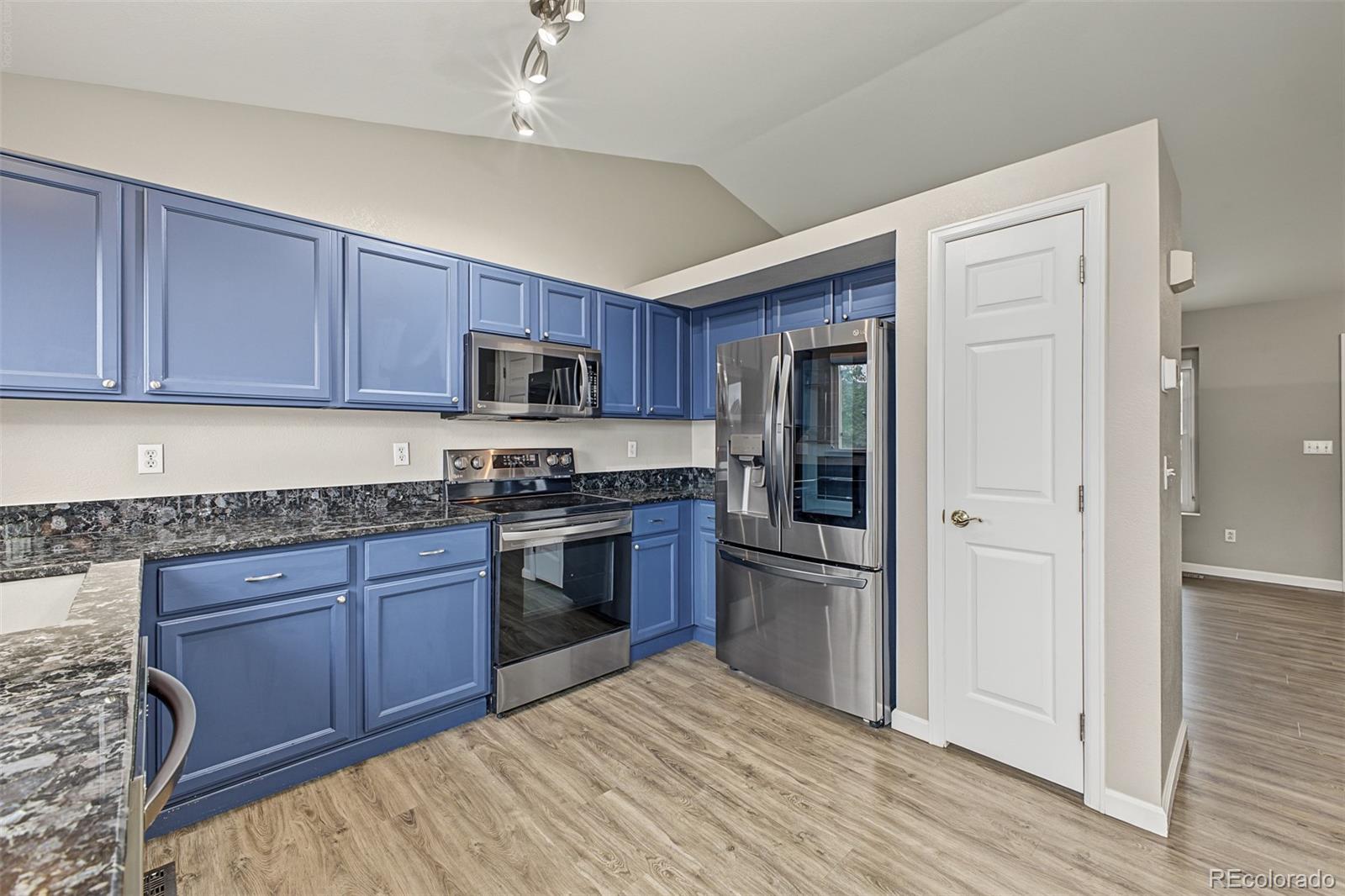 MLS Image #7 for 6147 e 121st place,thornton, Colorado