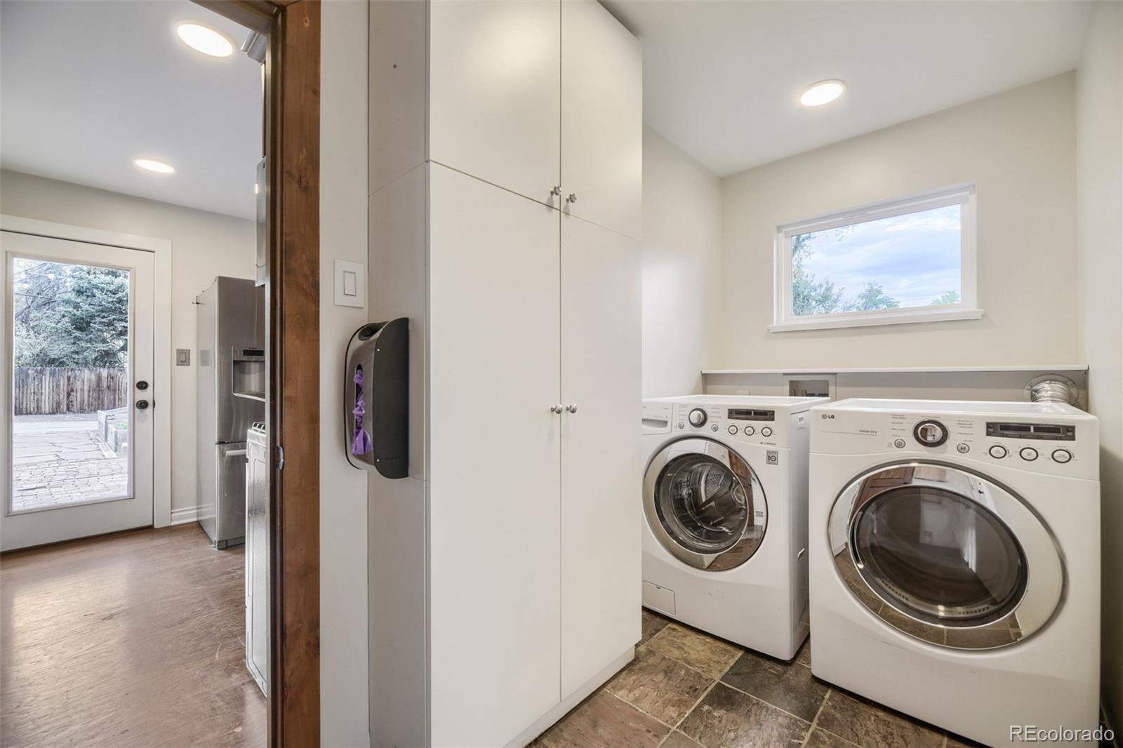 MLS Image #11 for 2901 s madison street,denver, Colorado