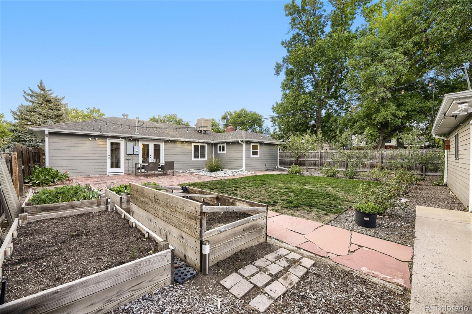 MLS Image #31 for 2901 s madison street,denver, Colorado
