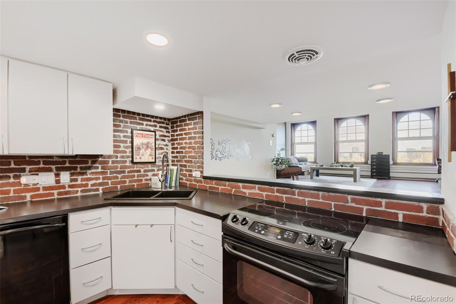 MLS Image #20 for 2351  federal boulevard 405,denver, Colorado