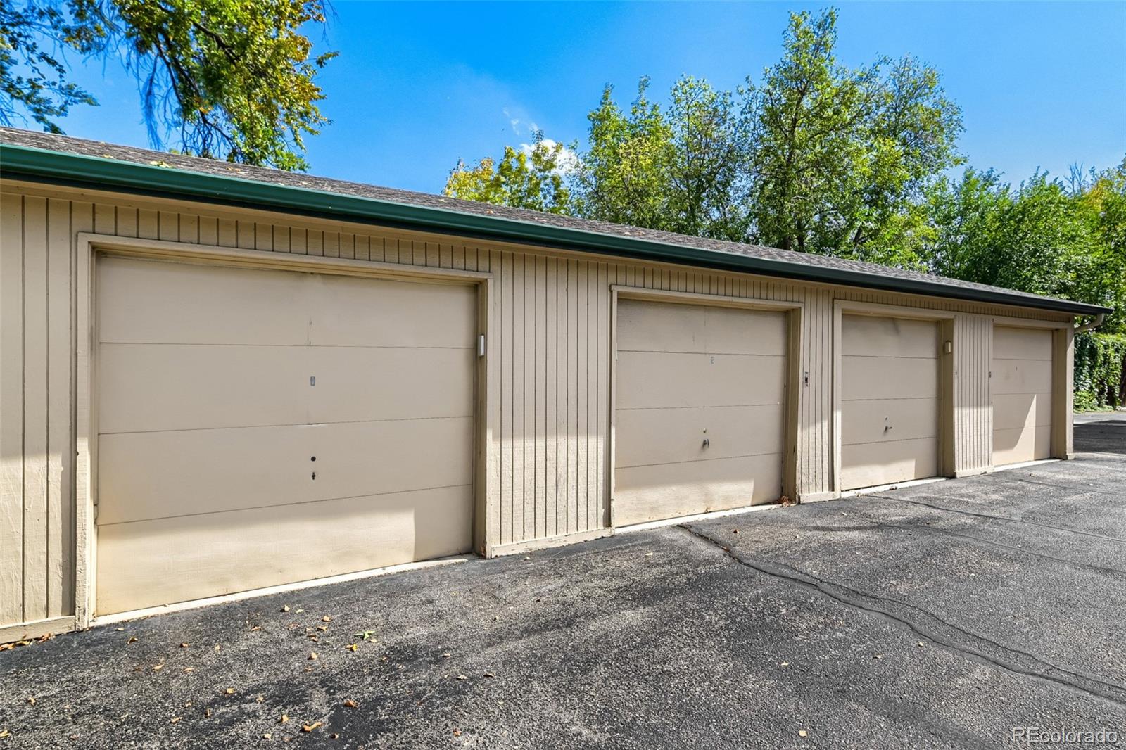 MLS Image #39 for 2351  federal boulevard 405,denver, Colorado