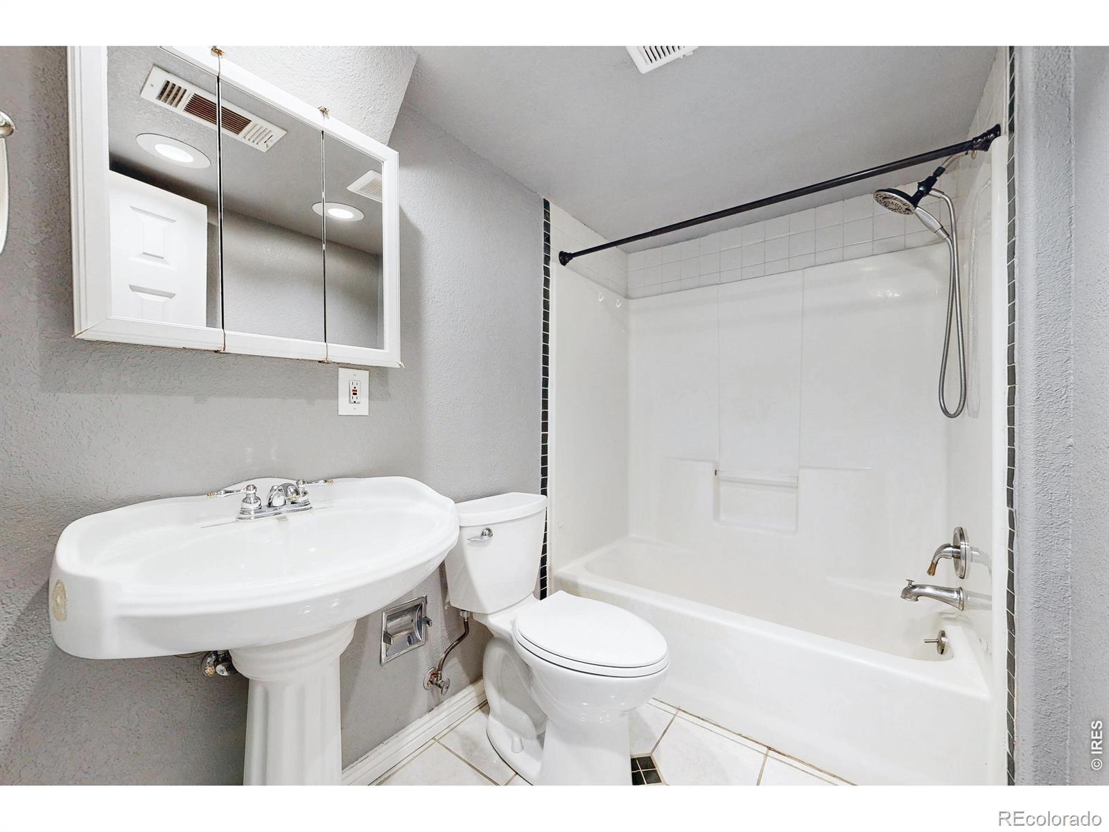 MLS Image #17 for 1016  jennifer drive,loveland, Colorado