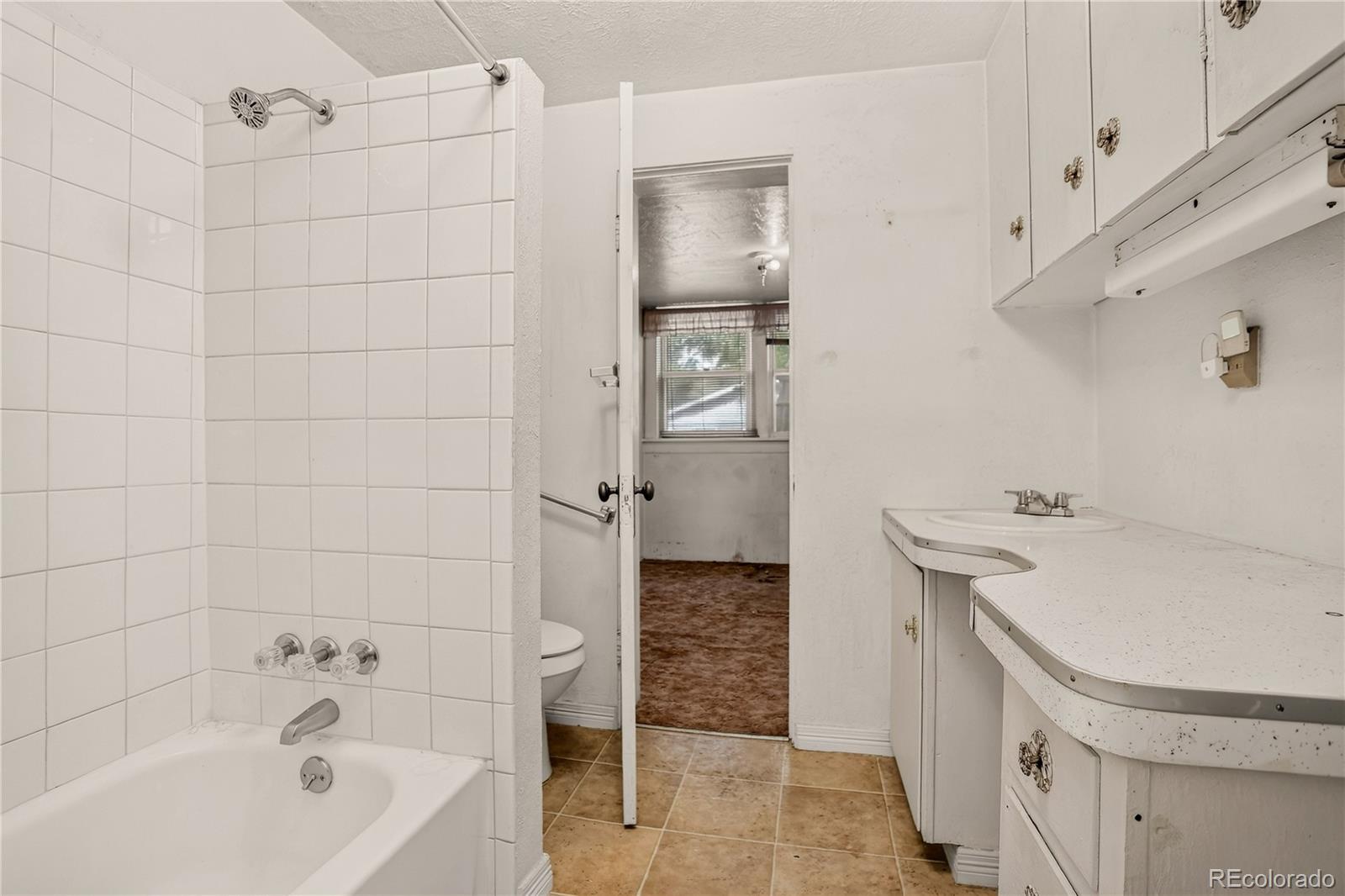 MLS Image #29 for 3441 w 38th avenue,denver, Colorado