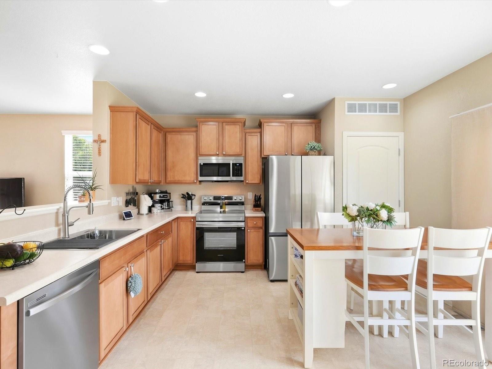 MLS Image #15 for 1564  harpendon court,windsor, Colorado