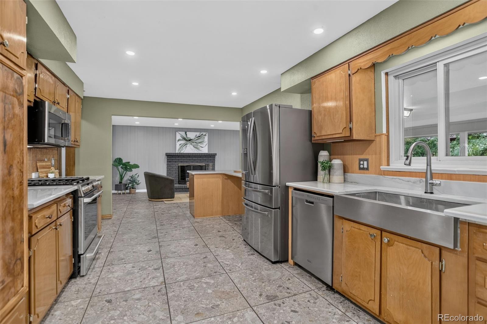 MLS Image #10 for 336  oakland street,aurora, Colorado