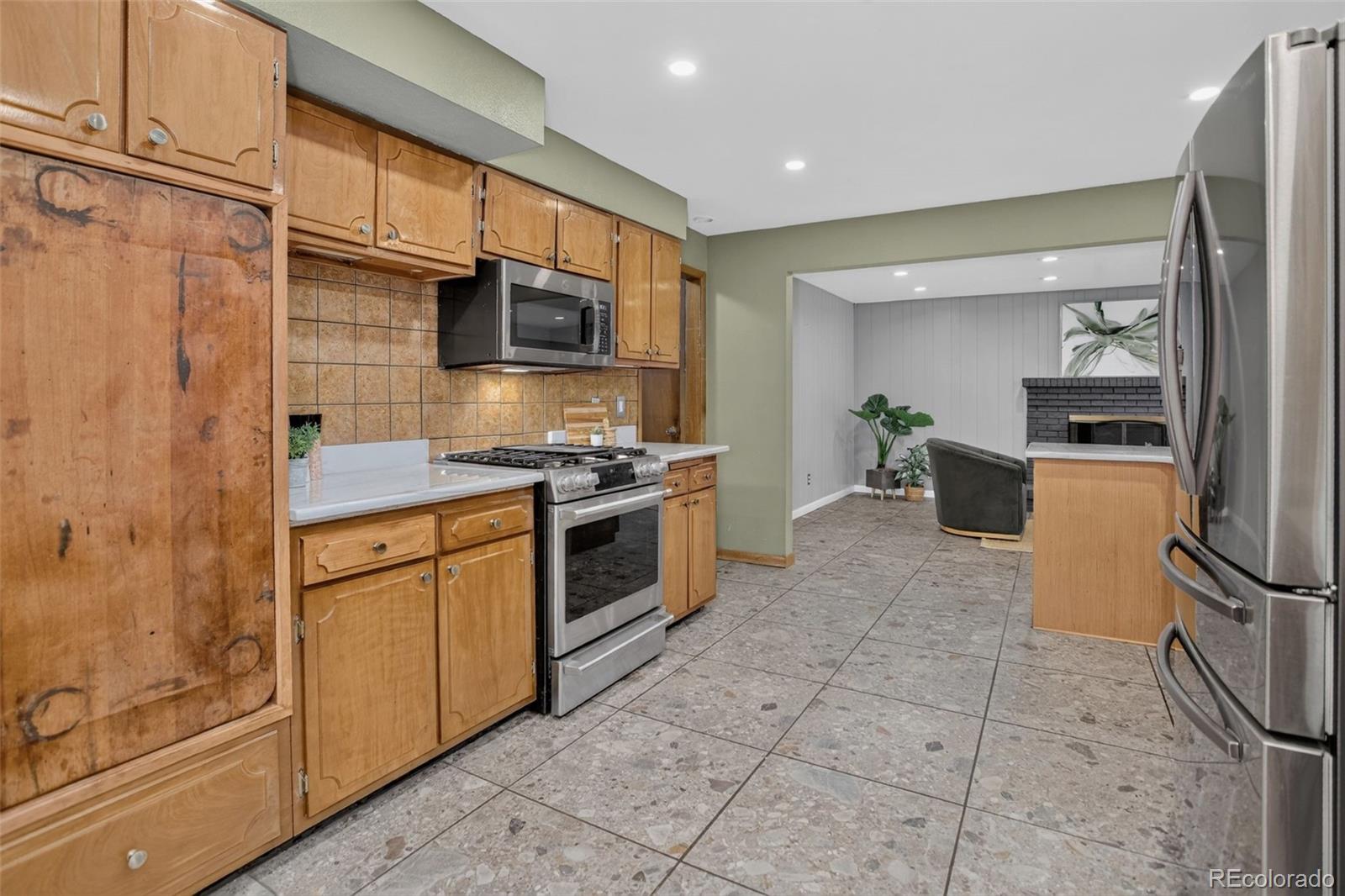 MLS Image #11 for 336  oakland street,aurora, Colorado