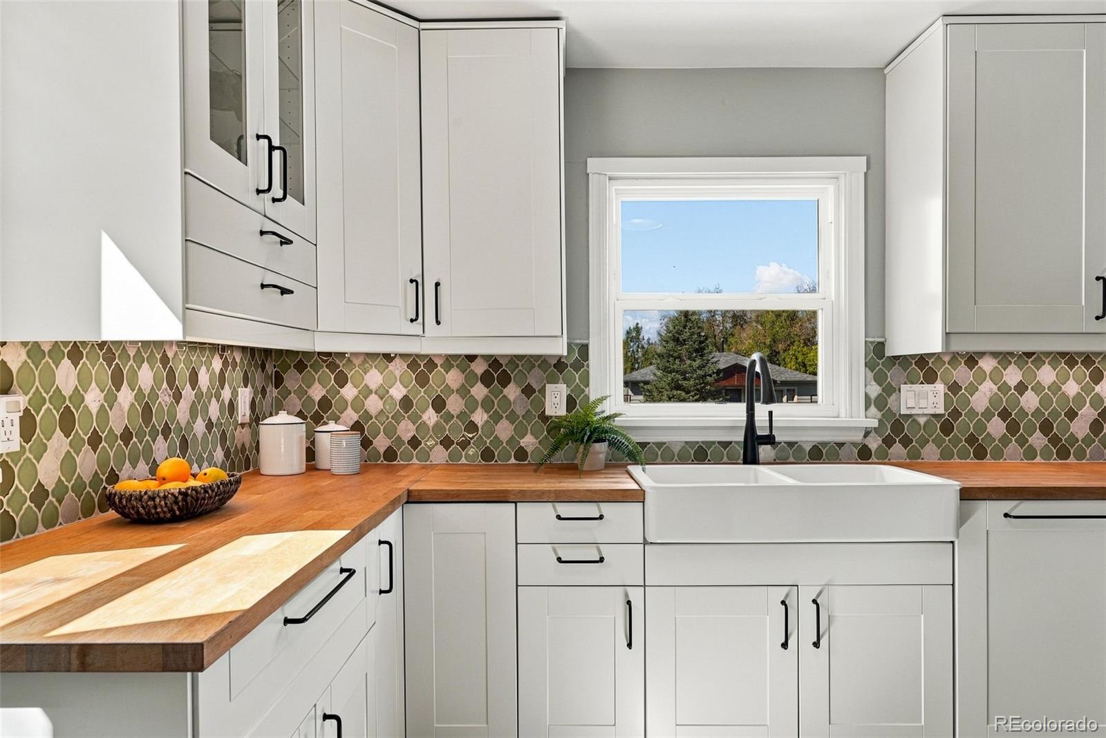 MLS Image #11 for 3774 s delaware street,englewood, Colorado