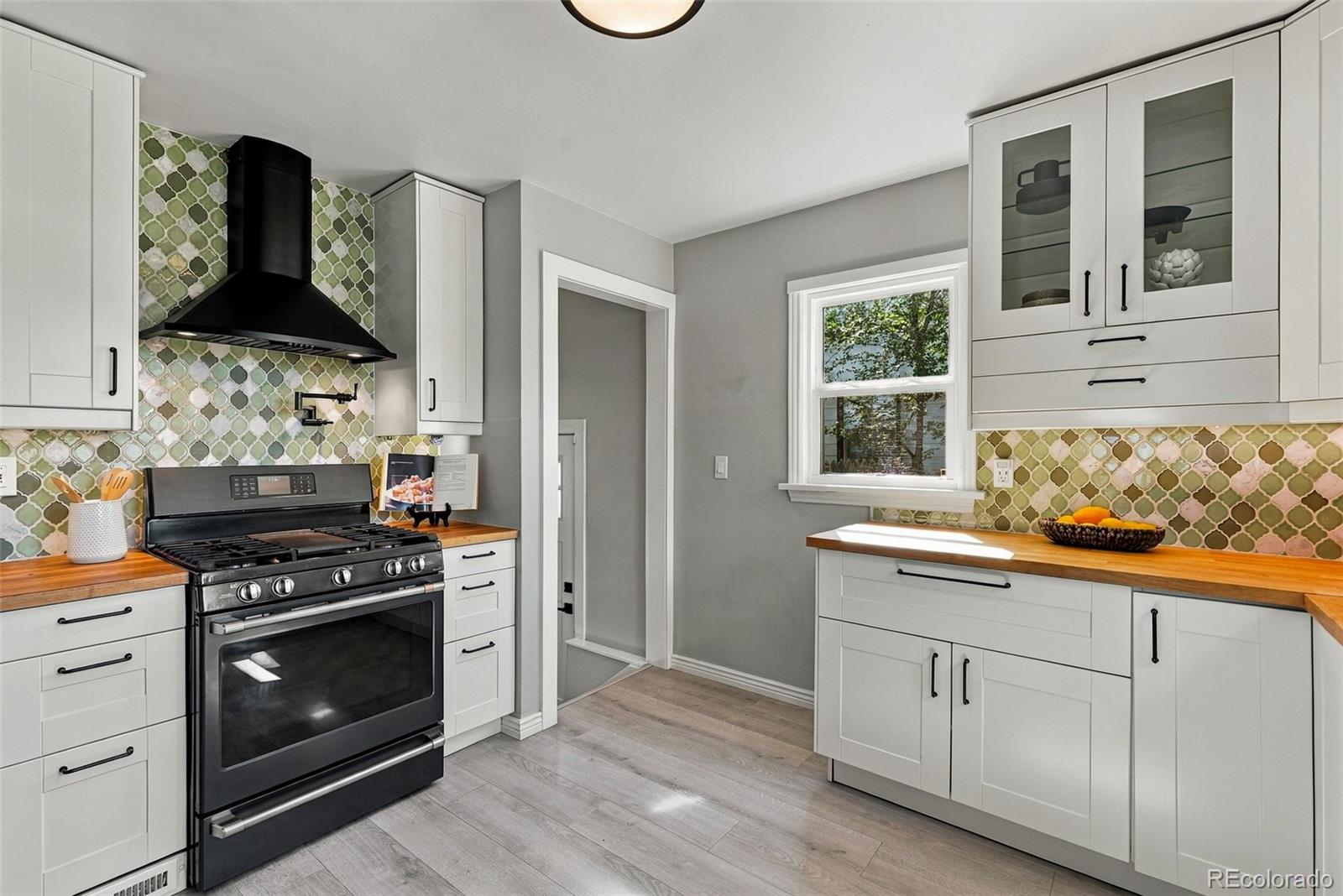 MLS Image #15 for 3774 s delaware street,englewood, Colorado