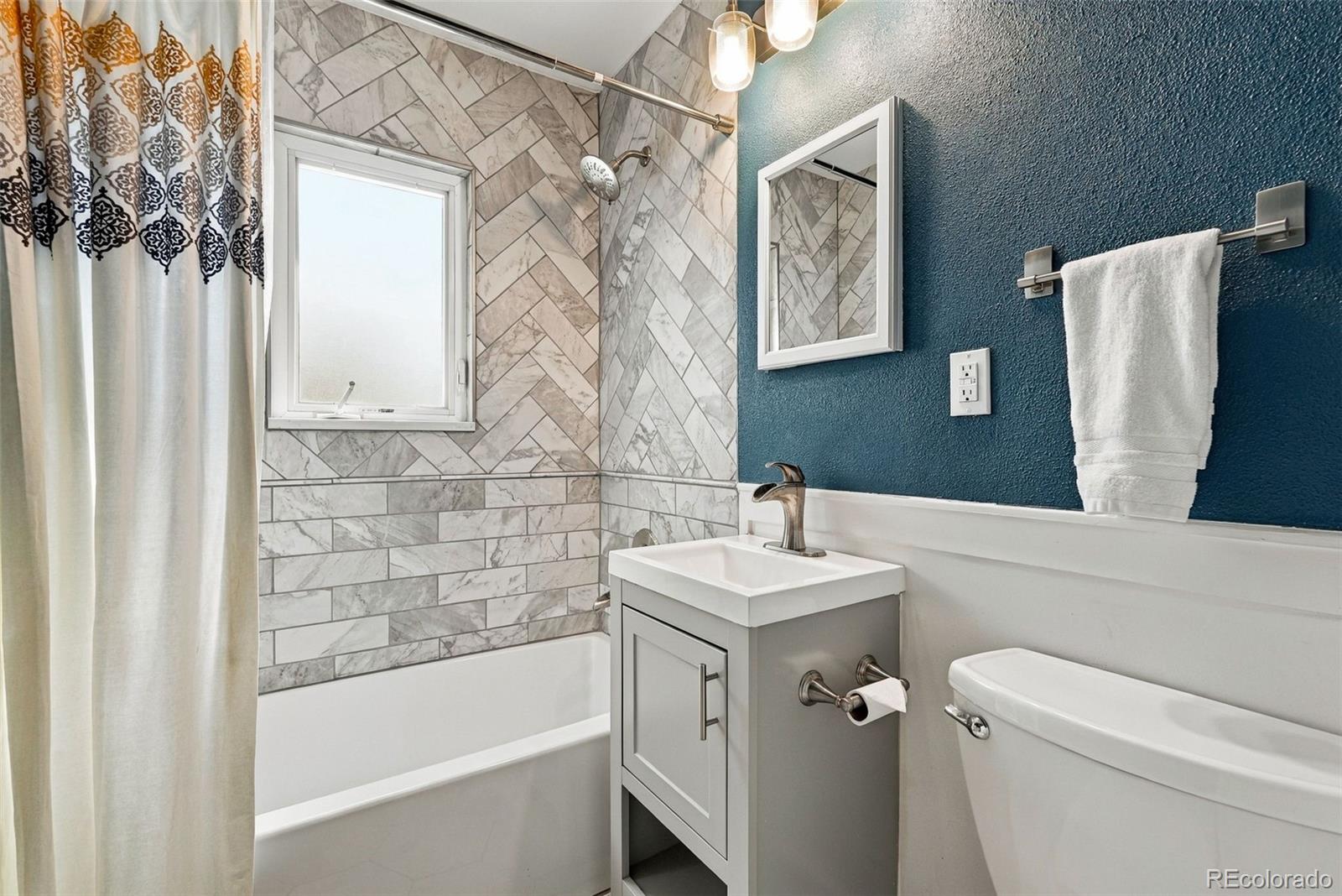 MLS Image #21 for 3774 s delaware street,englewood, Colorado