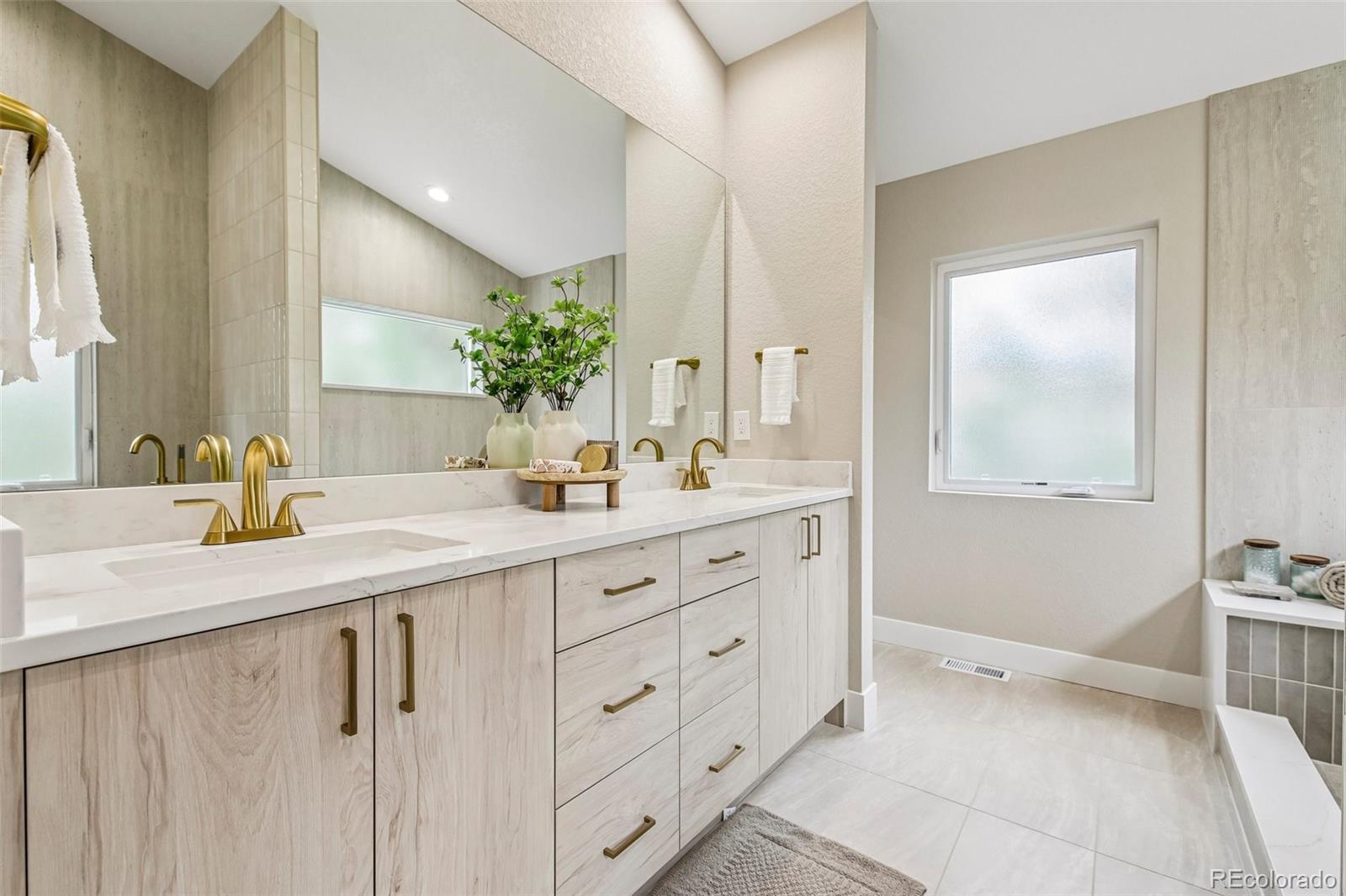 MLS Image #25 for 3901 e orchard road,centennial, Colorado