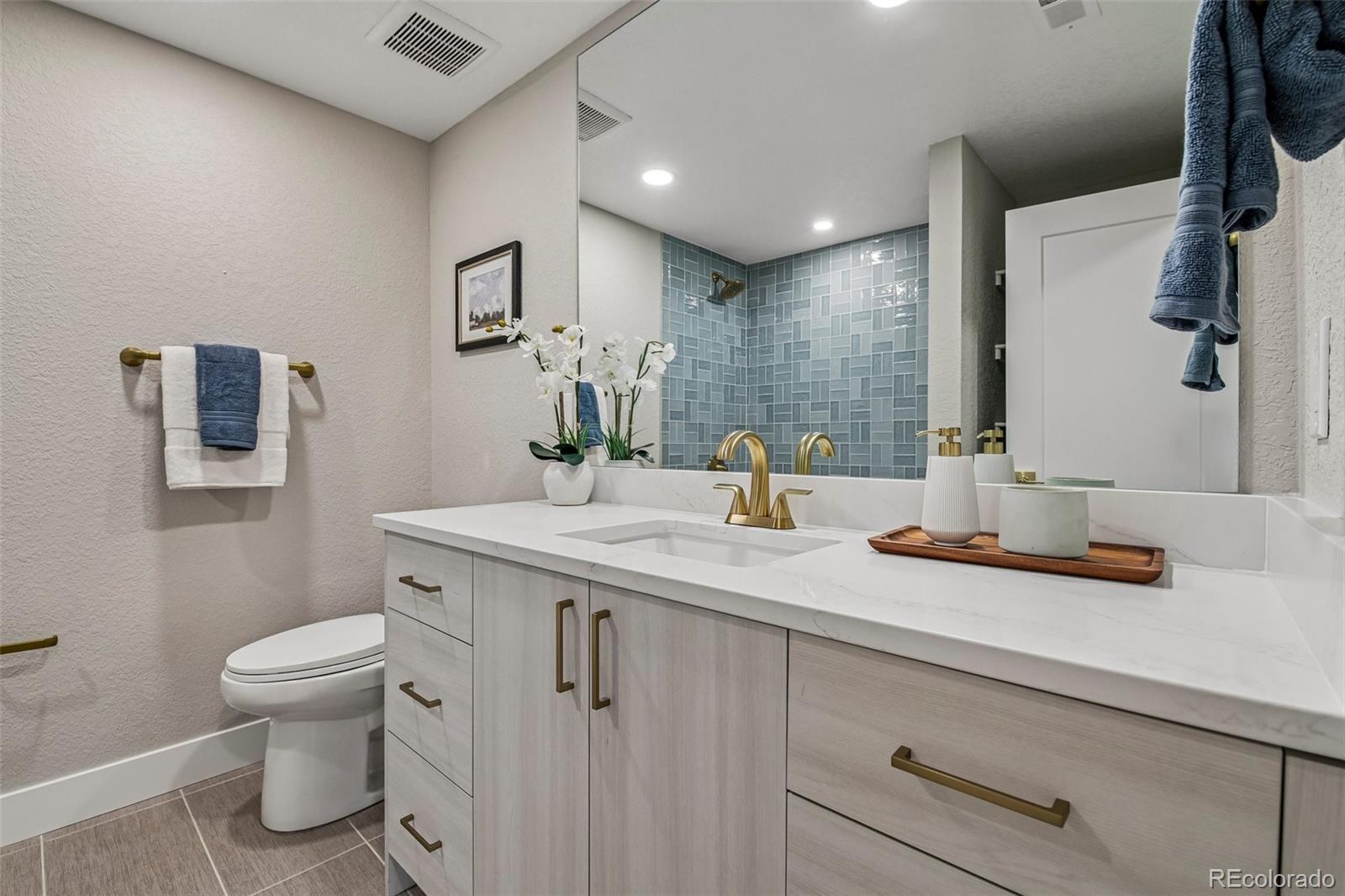 MLS Image #31 for 3901 e orchard road,centennial, Colorado