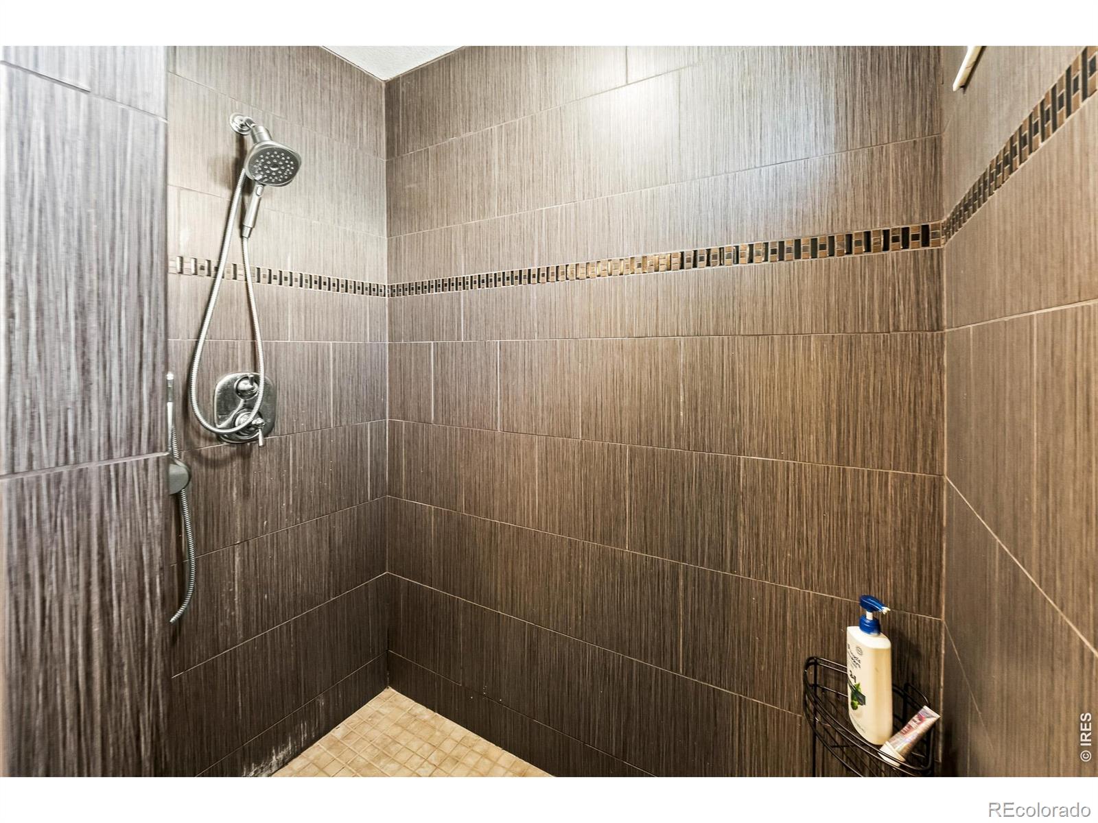 MLS Image #20 for 5043  silverwood drive,johnstown, Colorado