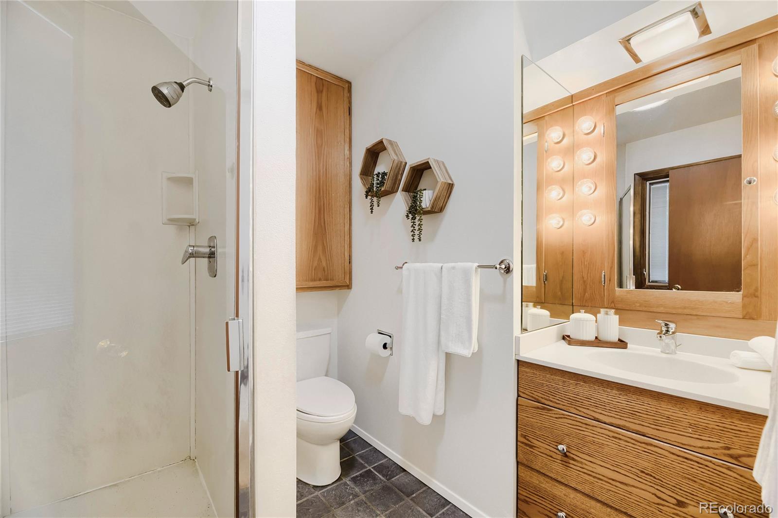 MLS Image #13 for 6892 e iliff place,denver, Colorado