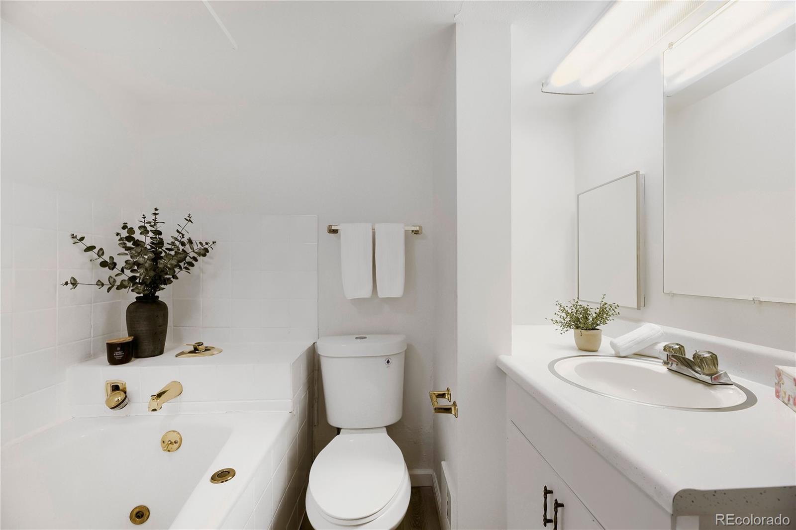 MLS Image #21 for 6892 e iliff place,denver, Colorado