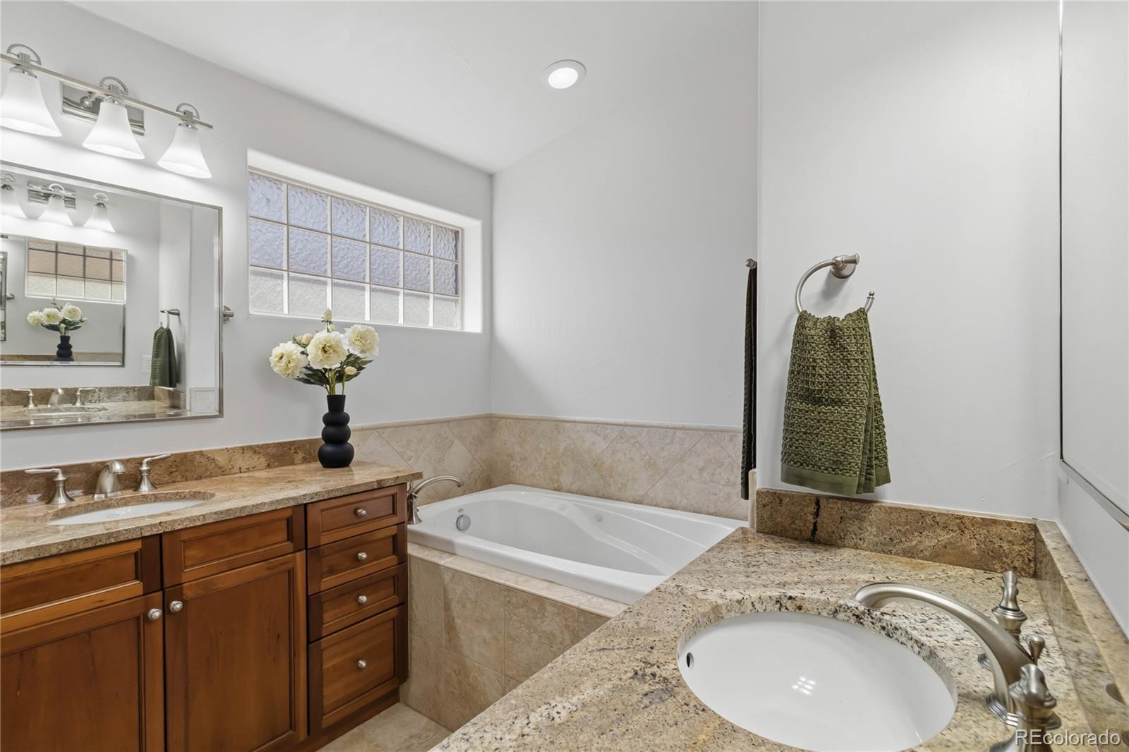 MLS Image #37 for 2170 s clarkson street,denver, Colorado