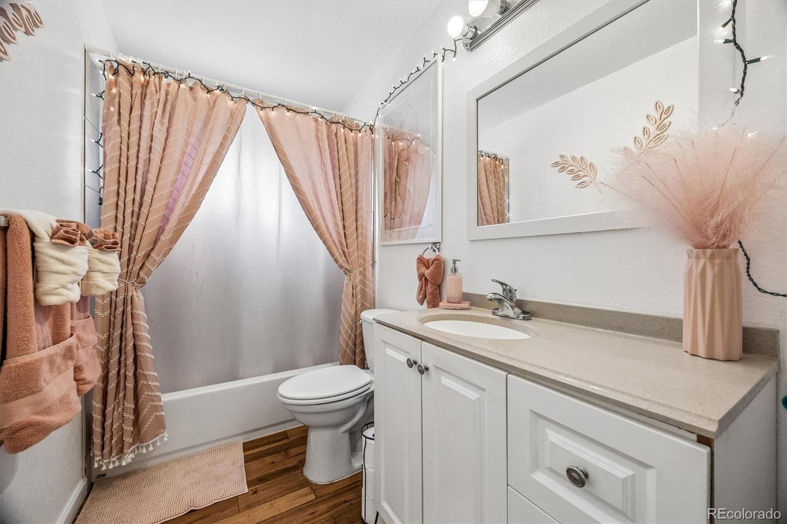 MLS Image #13 for 8248  pearl street,denver, Colorado