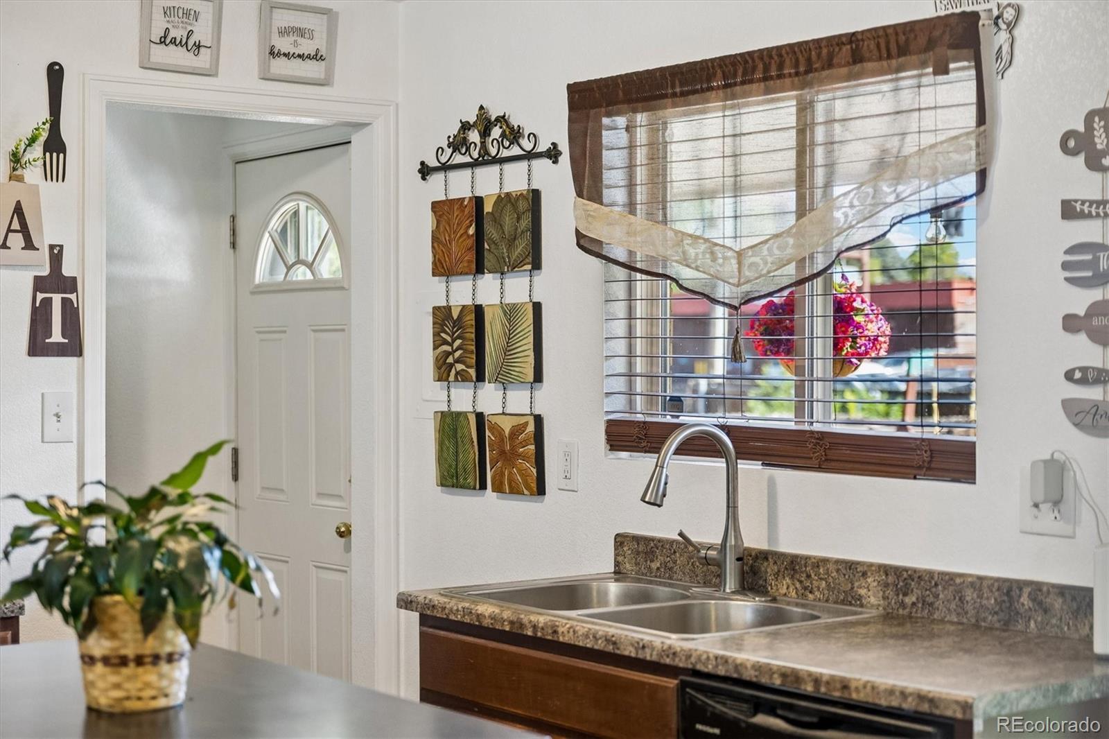 MLS Image #9 for 8248  pearl street,denver, Colorado