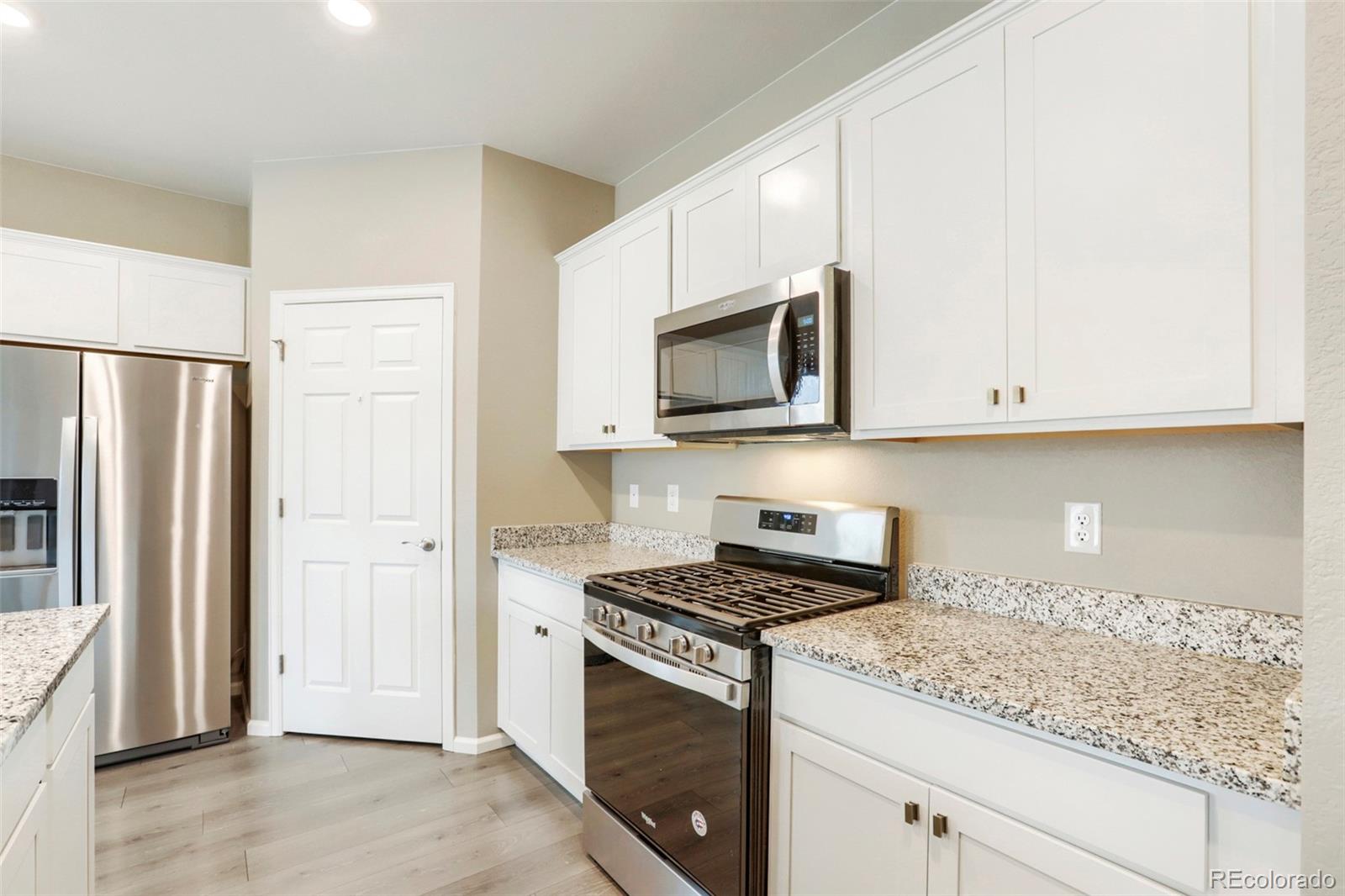 MLS Image #5 for 5491  sandy ridge avenue,firestone, Colorado