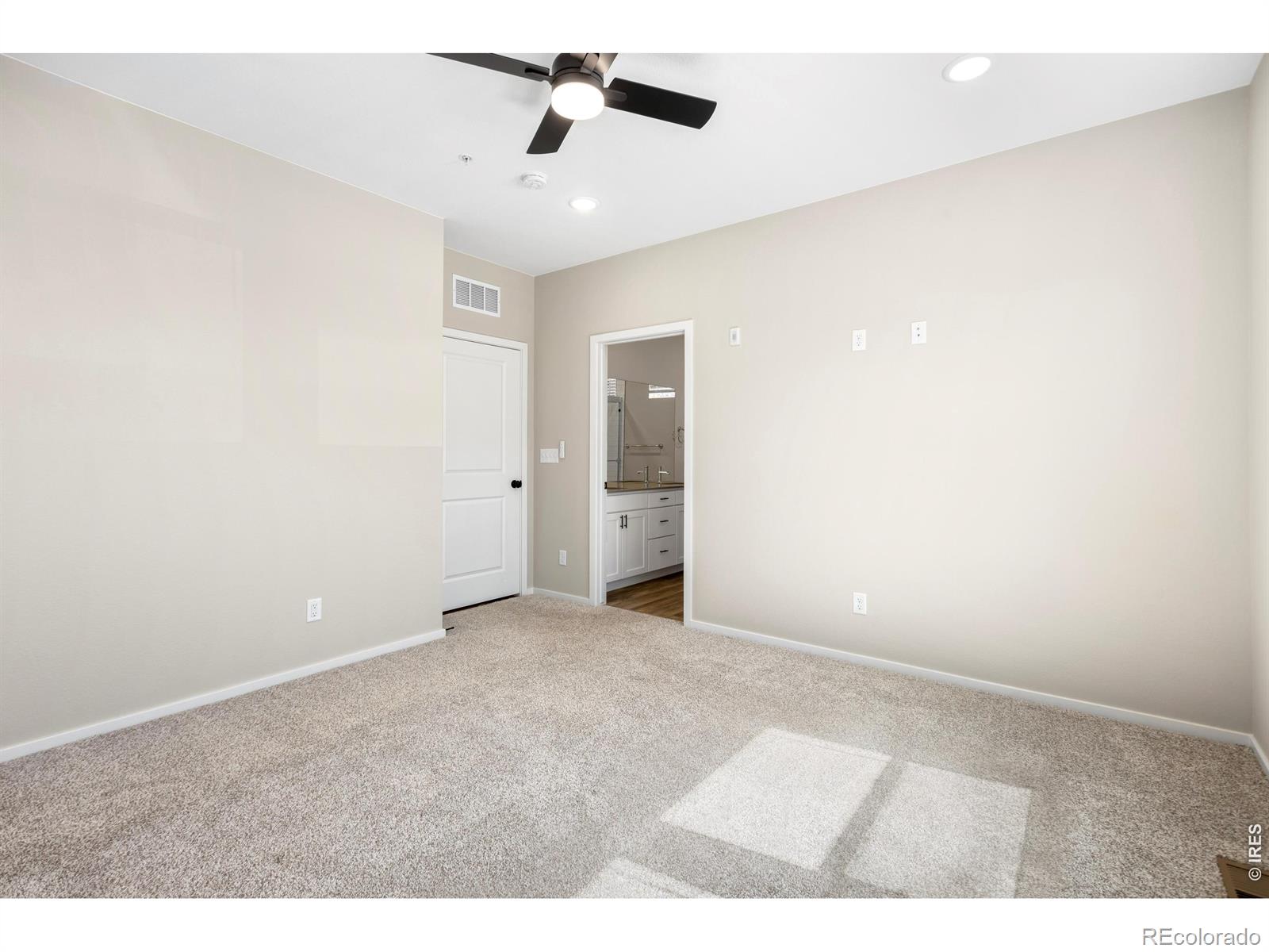 MLS Image #11 for 2102  setting sun drive,windsor, Colorado