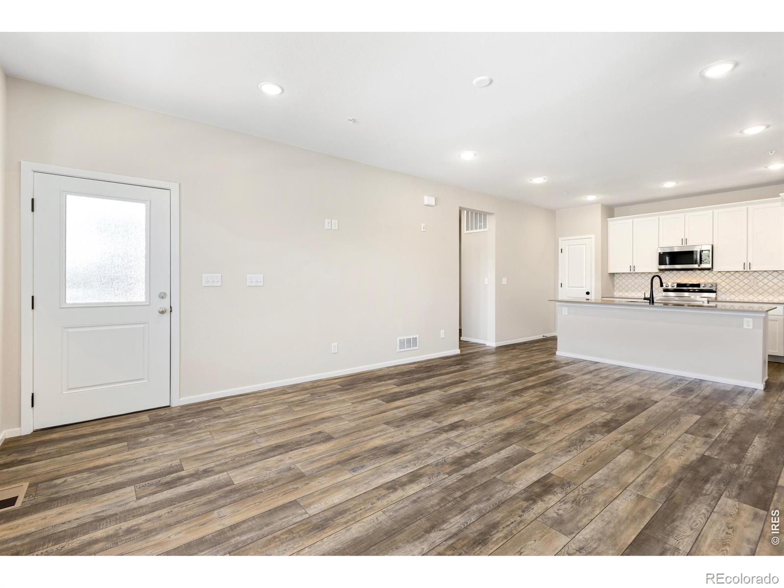 MLS Image #5 for 2102  setting sun drive,windsor, Colorado
