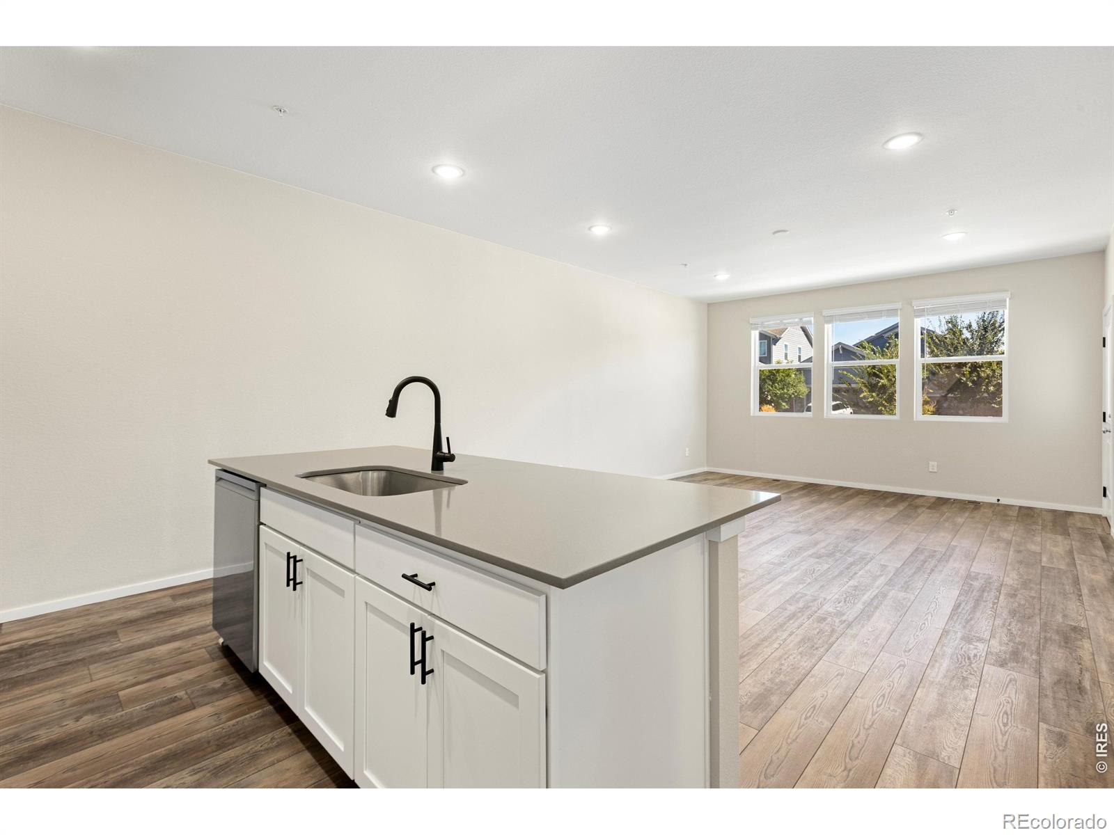 MLS Image #8 for 2102  setting sun drive,windsor, Colorado