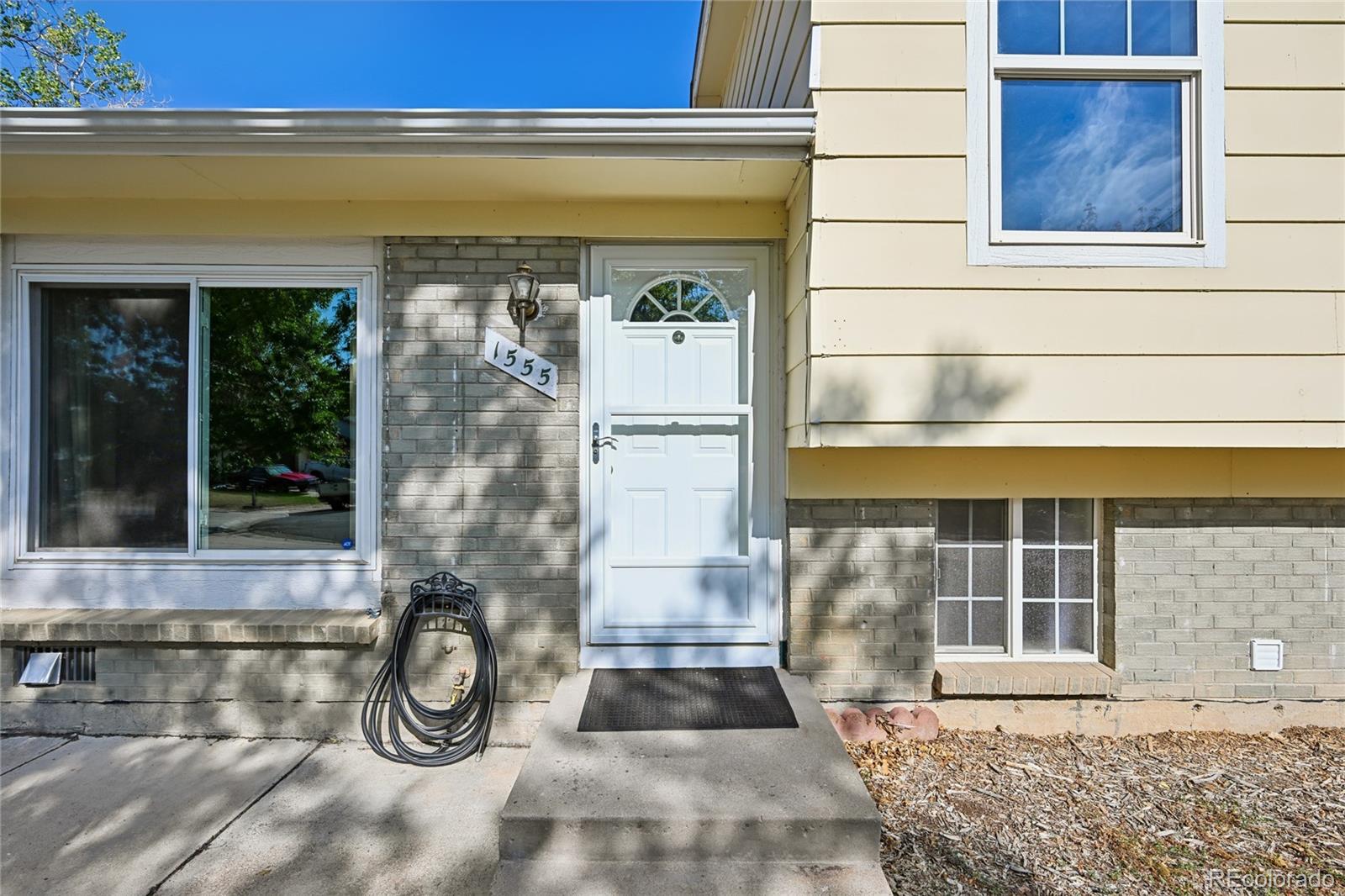 MLS Image #3 for 1555 s sedalia street,aurora, Colorado