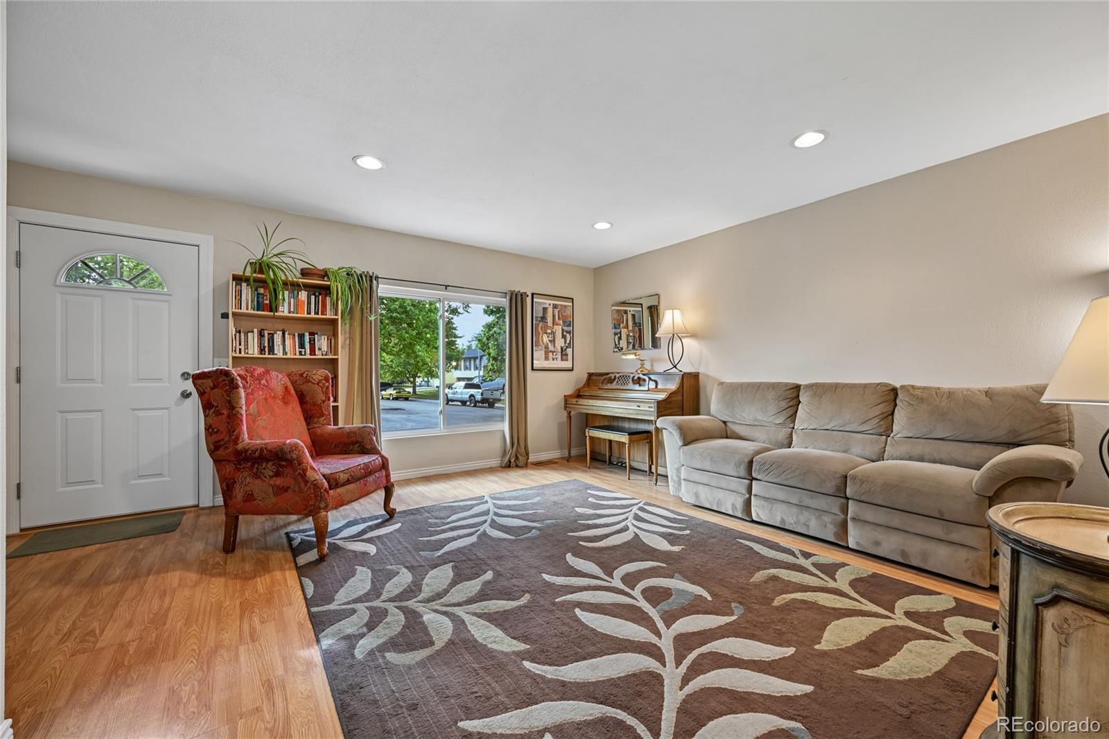 MLS Image #5 for 1555 s sedalia street,aurora, Colorado