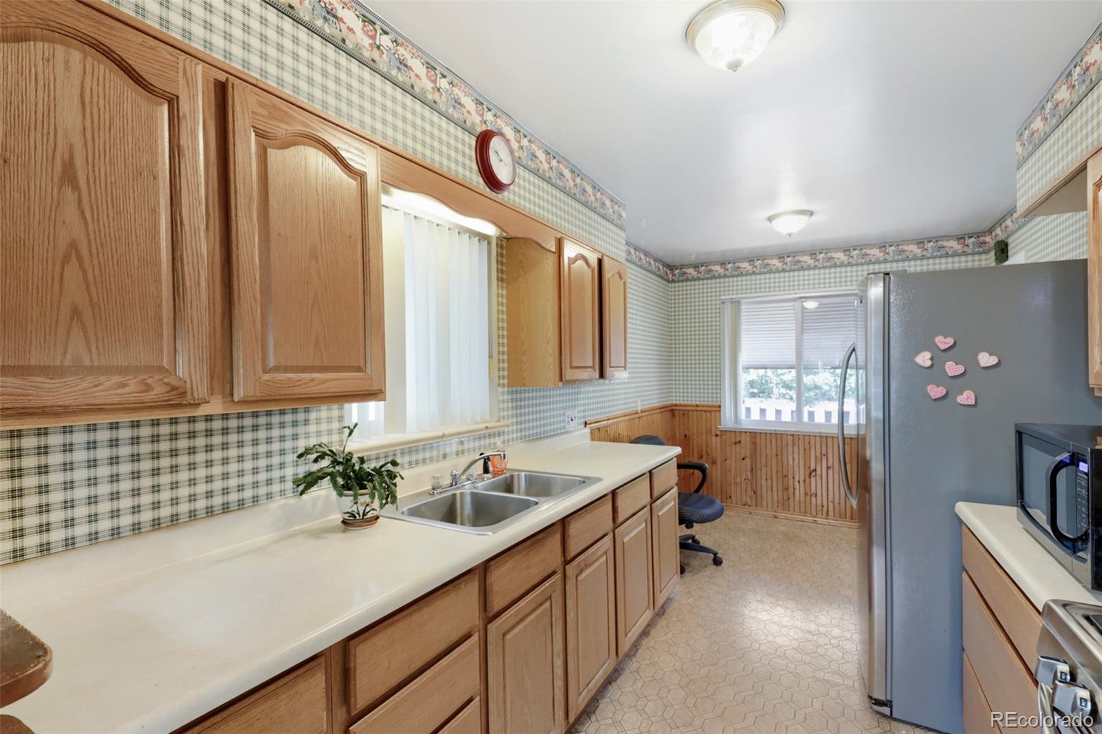 MLS Image #10 for 1051  macon street,aurora, Colorado