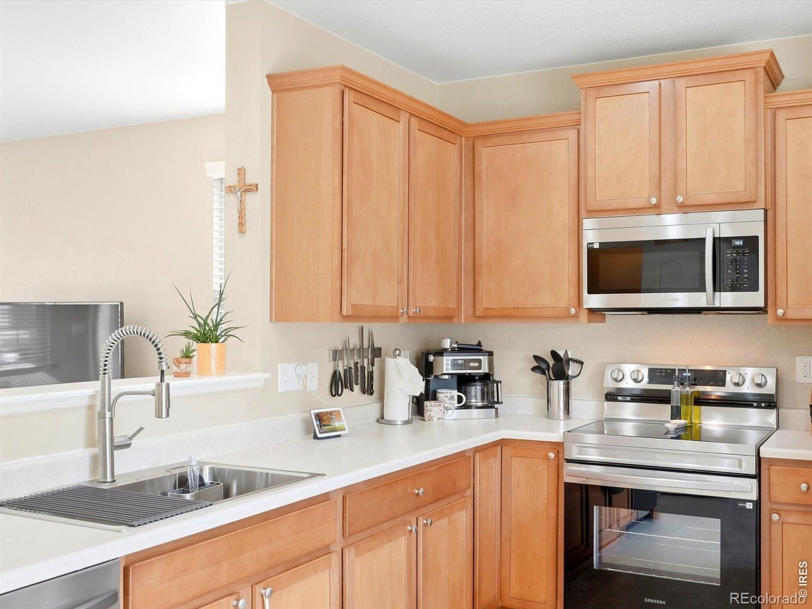 MLS Image #12 for 1564  harpendon court,windsor, Colorado