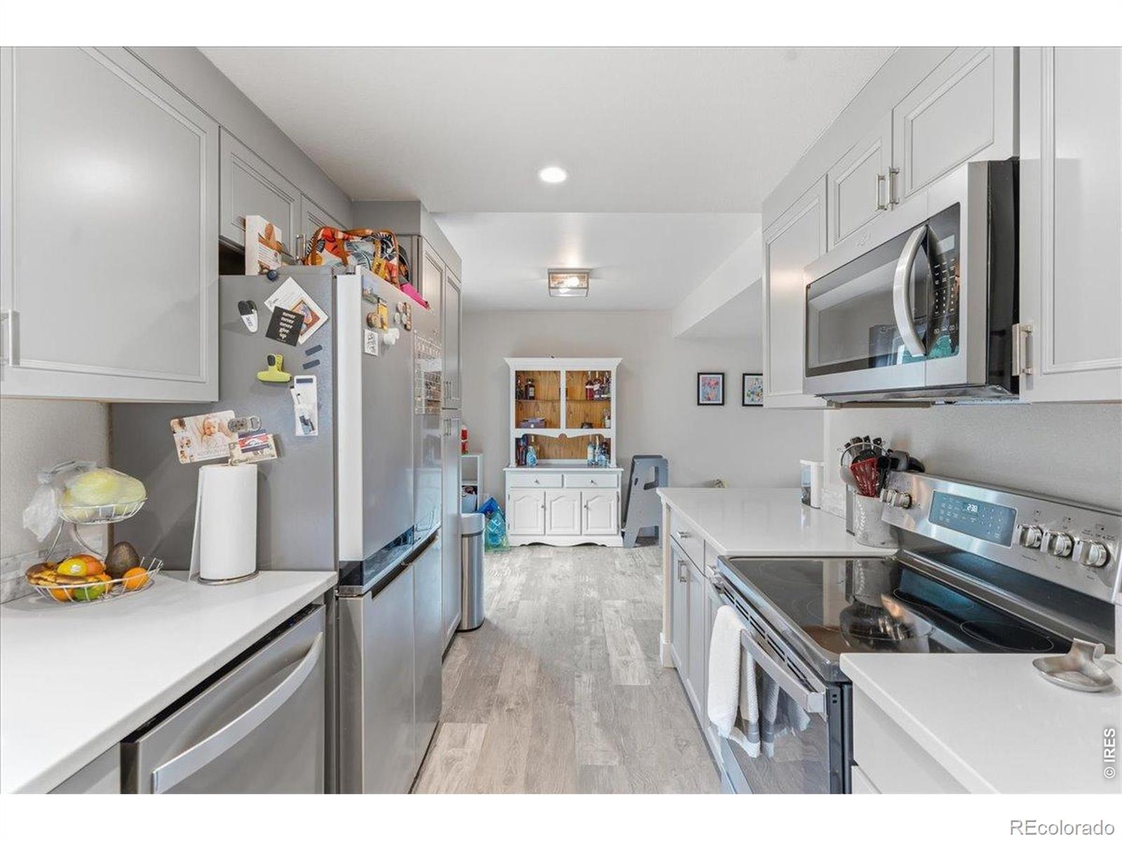 MLS Image #15 for 2261 w stuart street,fort collins, Colorado