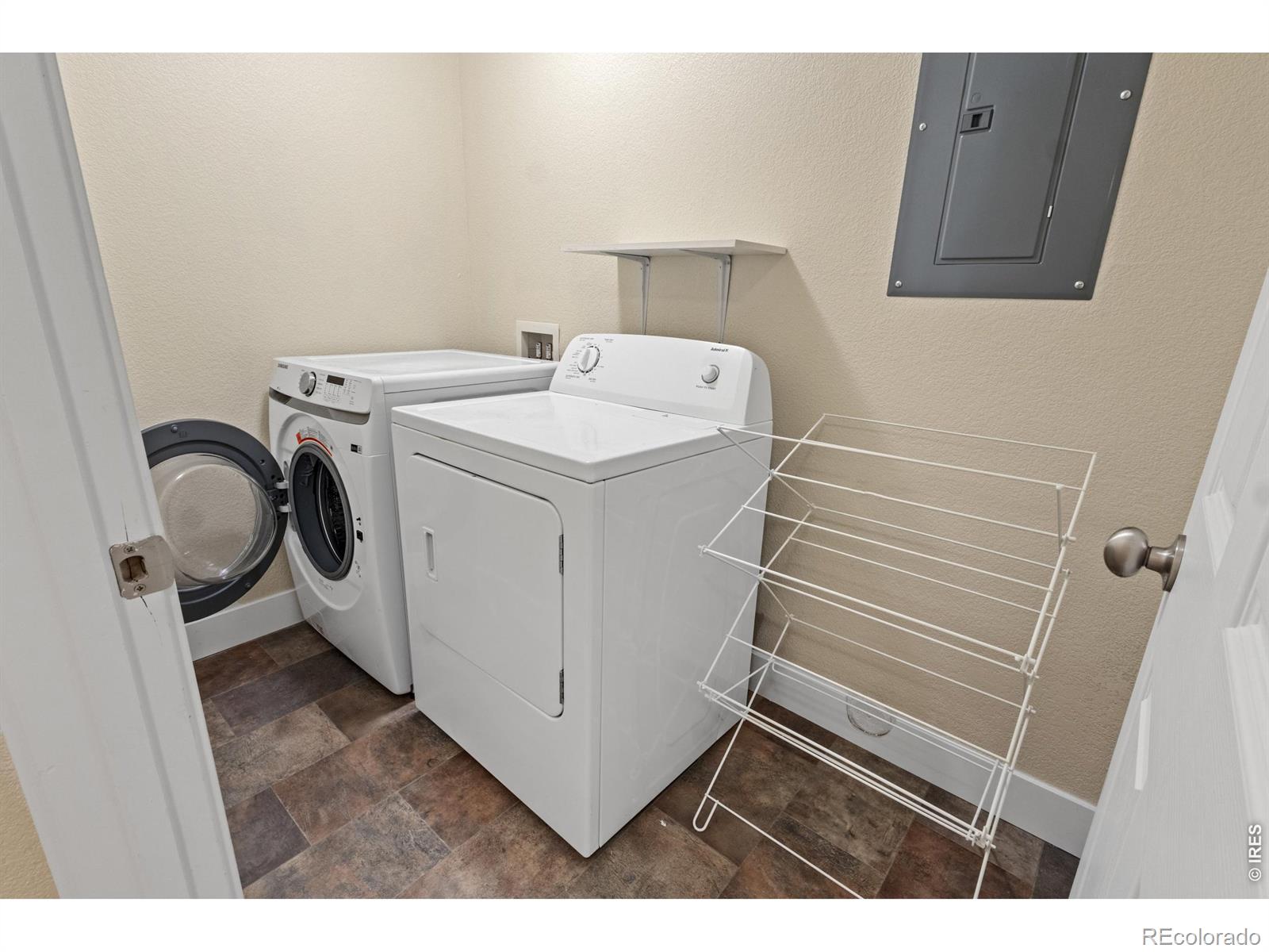 MLS Image #13 for 1928  ravenview road,fort collins, Colorado
