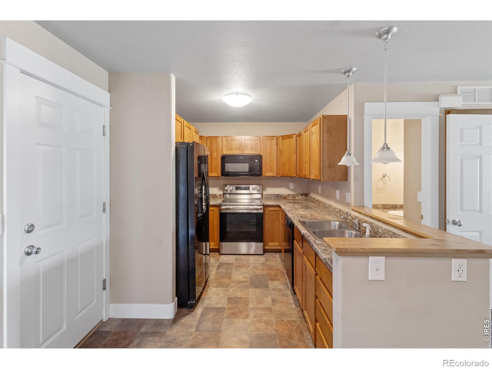 MLS Image #6 for 1928  ravenview road,fort collins, Colorado