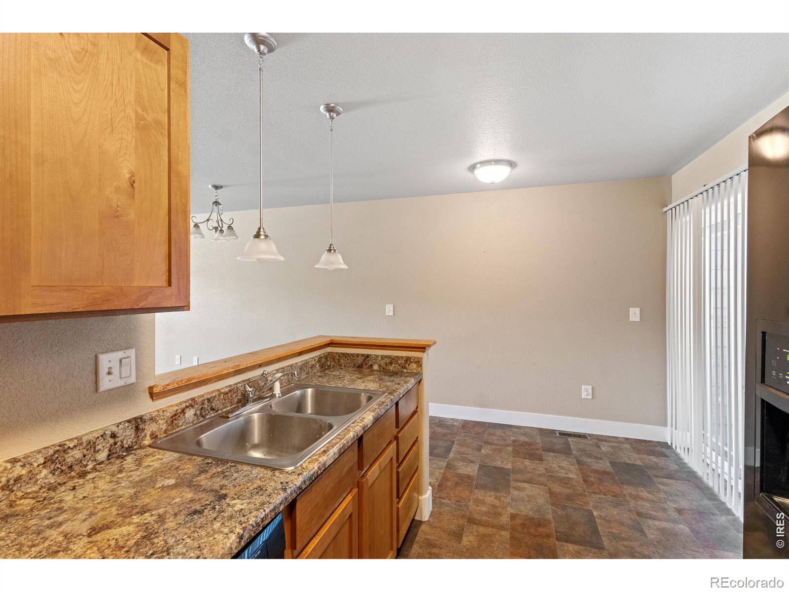 MLS Image #7 for 1928  ravenview road,fort collins, Colorado