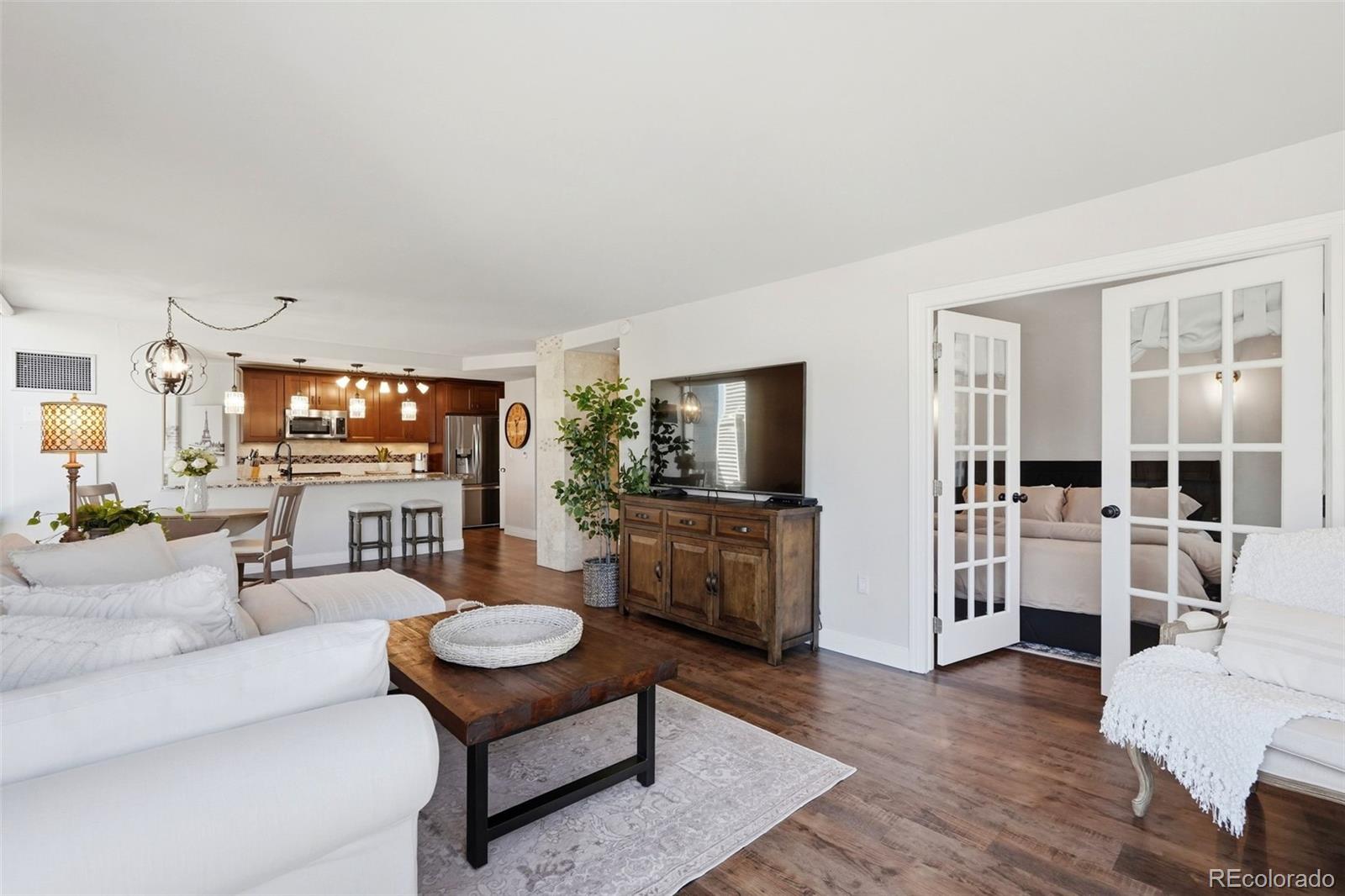 MLS Image #6 for 1625  larimer street,denver, Colorado