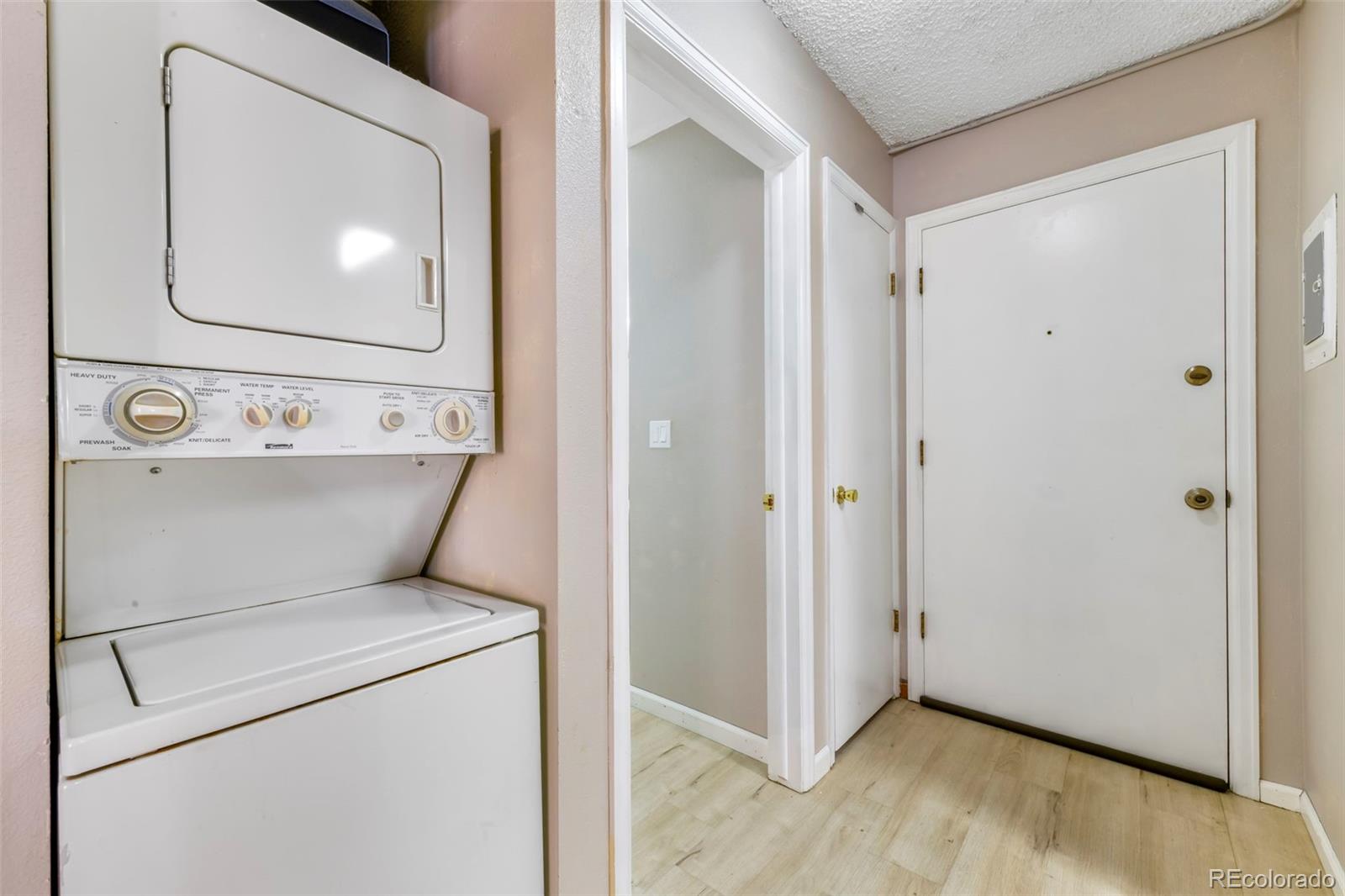 MLS Image #19 for 2430  palmer park boulevard d1,colorado springs, Colorado