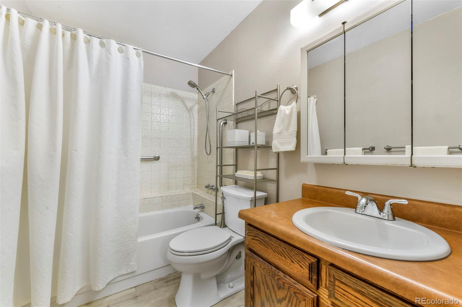 MLS Image #20 for 2430  palmer park boulevard d1,colorado springs, Colorado