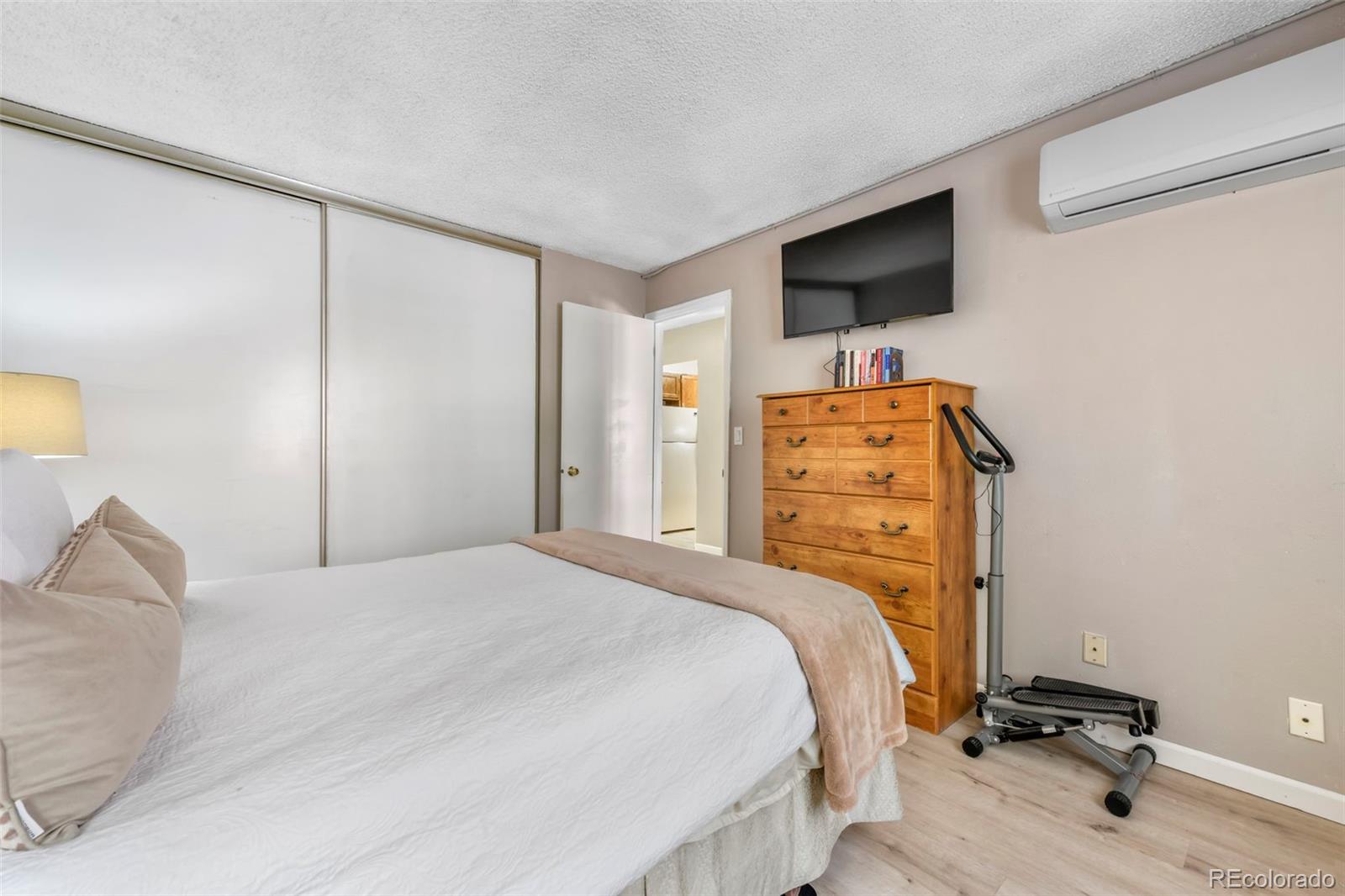 MLS Image #23 for 2430  palmer park boulevard d1,colorado springs, Colorado