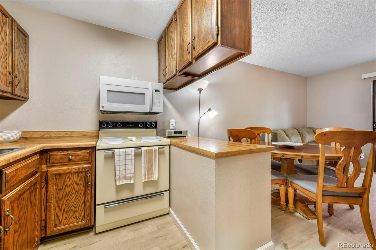 MLS Image #6 for 2430  palmer park boulevard d1,colorado springs, Colorado