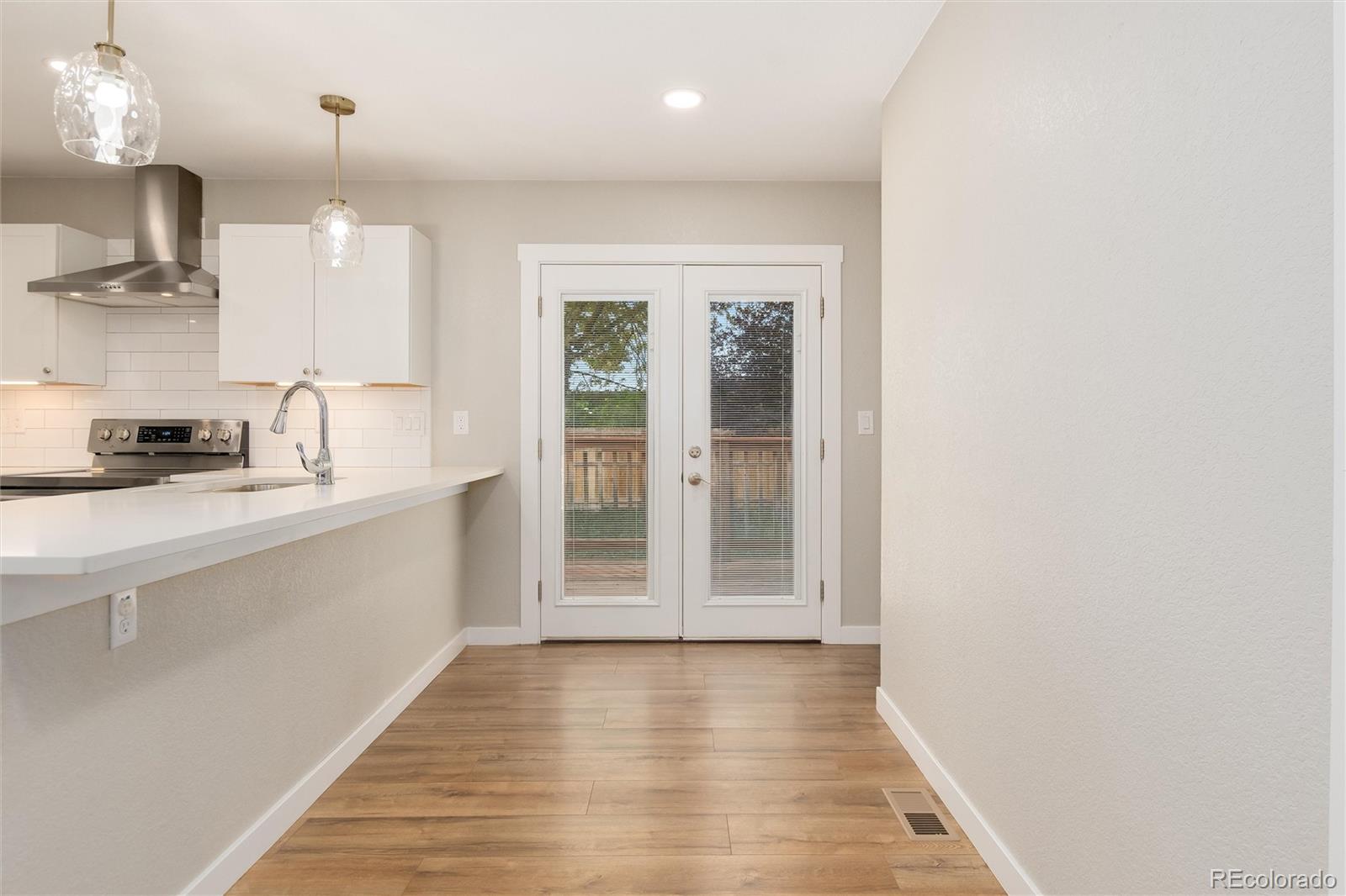 MLS Image #11 for 9860 w chenango avenue,denver, Colorado