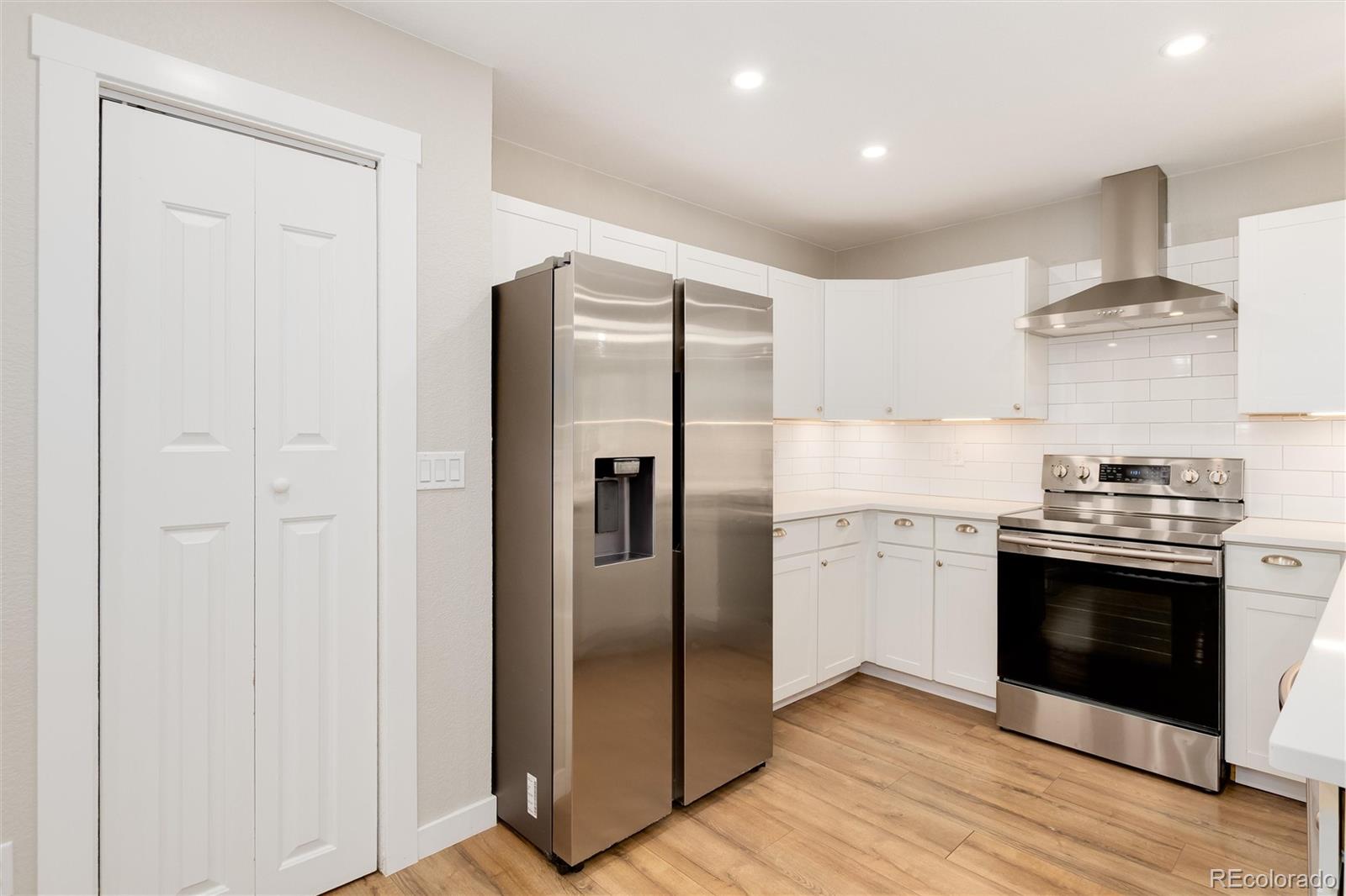 MLS Image #14 for 9860 w chenango avenue,denver, Colorado