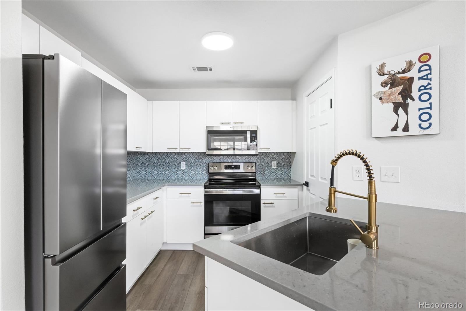 MLS Image #3 for 8747 e dry creek road,englewood, Colorado