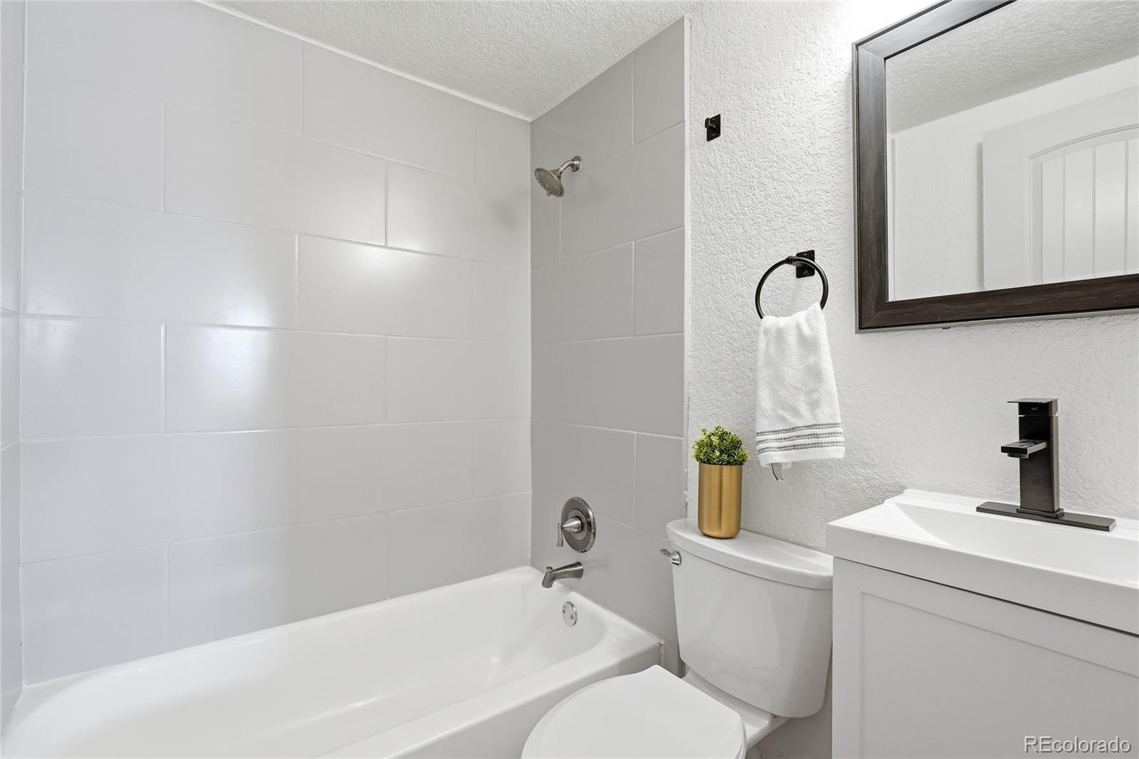 MLS Image #14 for 3130 w longfellow place,denver, Colorado